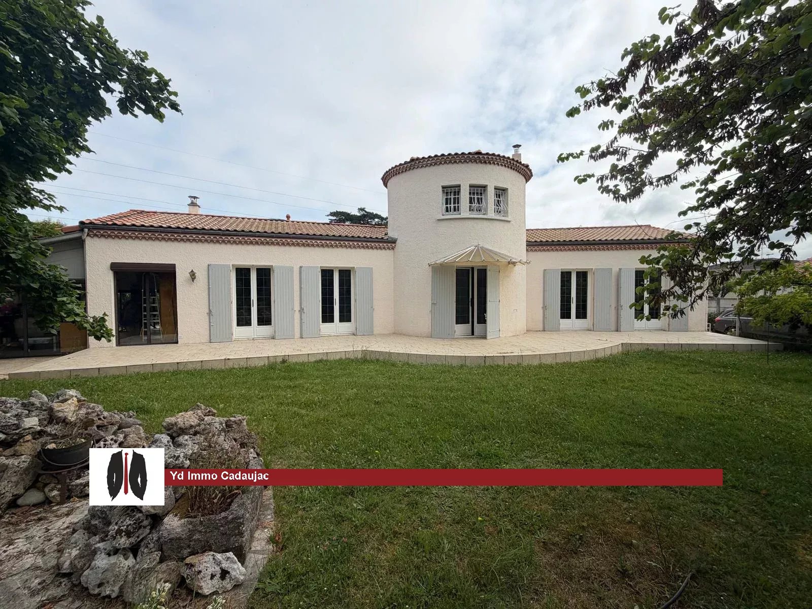 MAISON 190m² AVEC BEAU TERRAIN