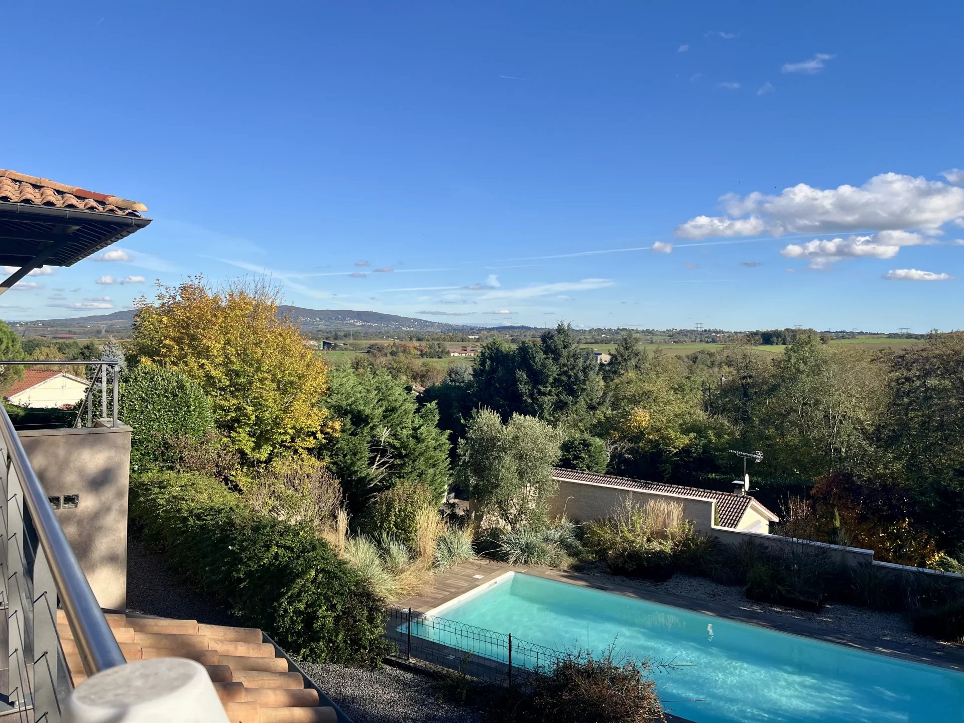 Maison avec vue sur la nature et Piscine - Fleurieux-sur-l'Arbresle