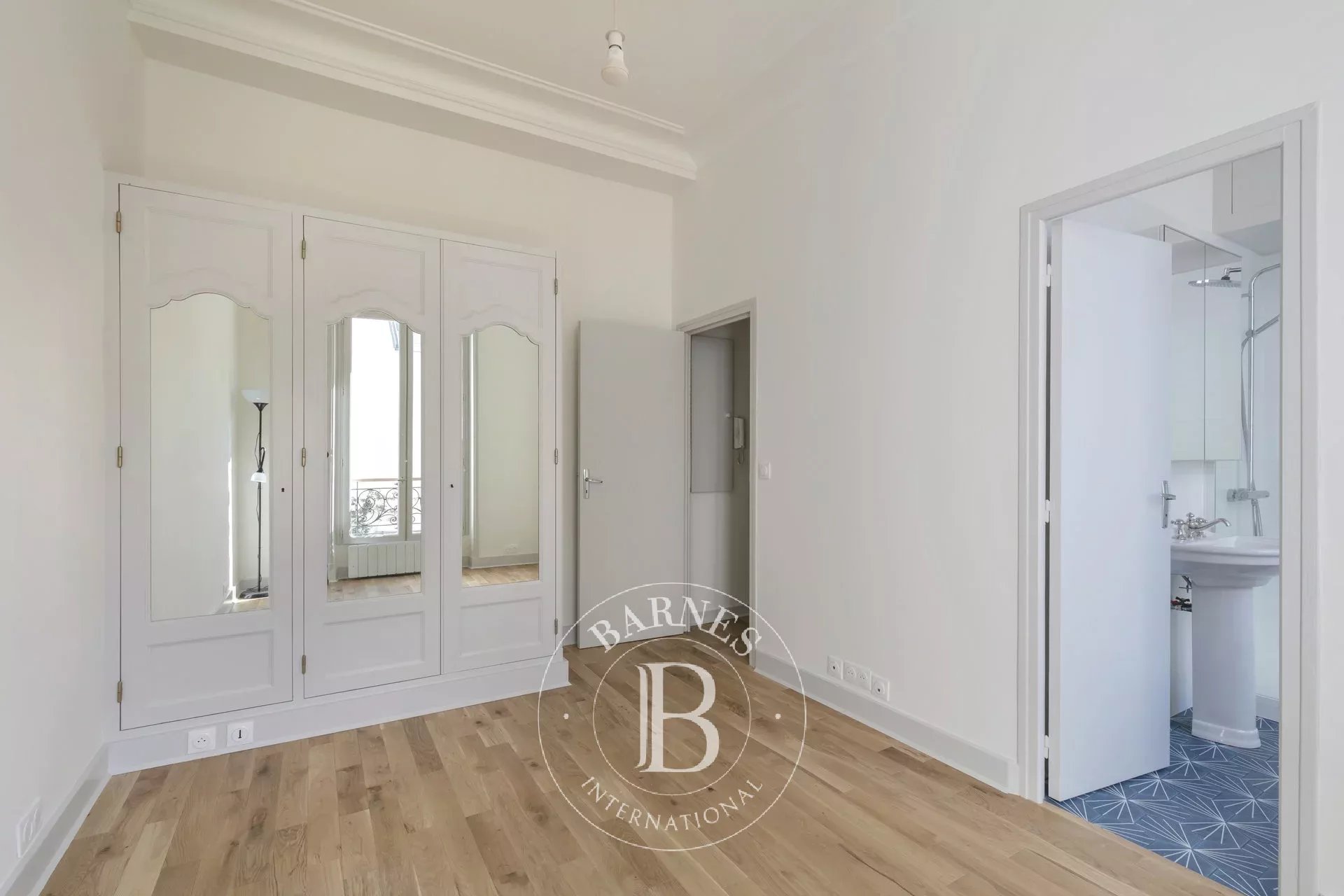 Daire Paris 18ème - picture 6