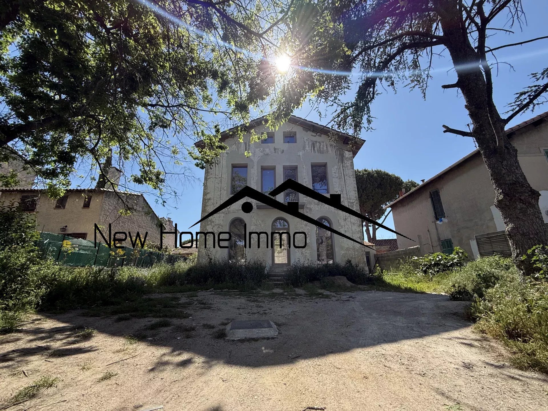 Agence immobilière de 