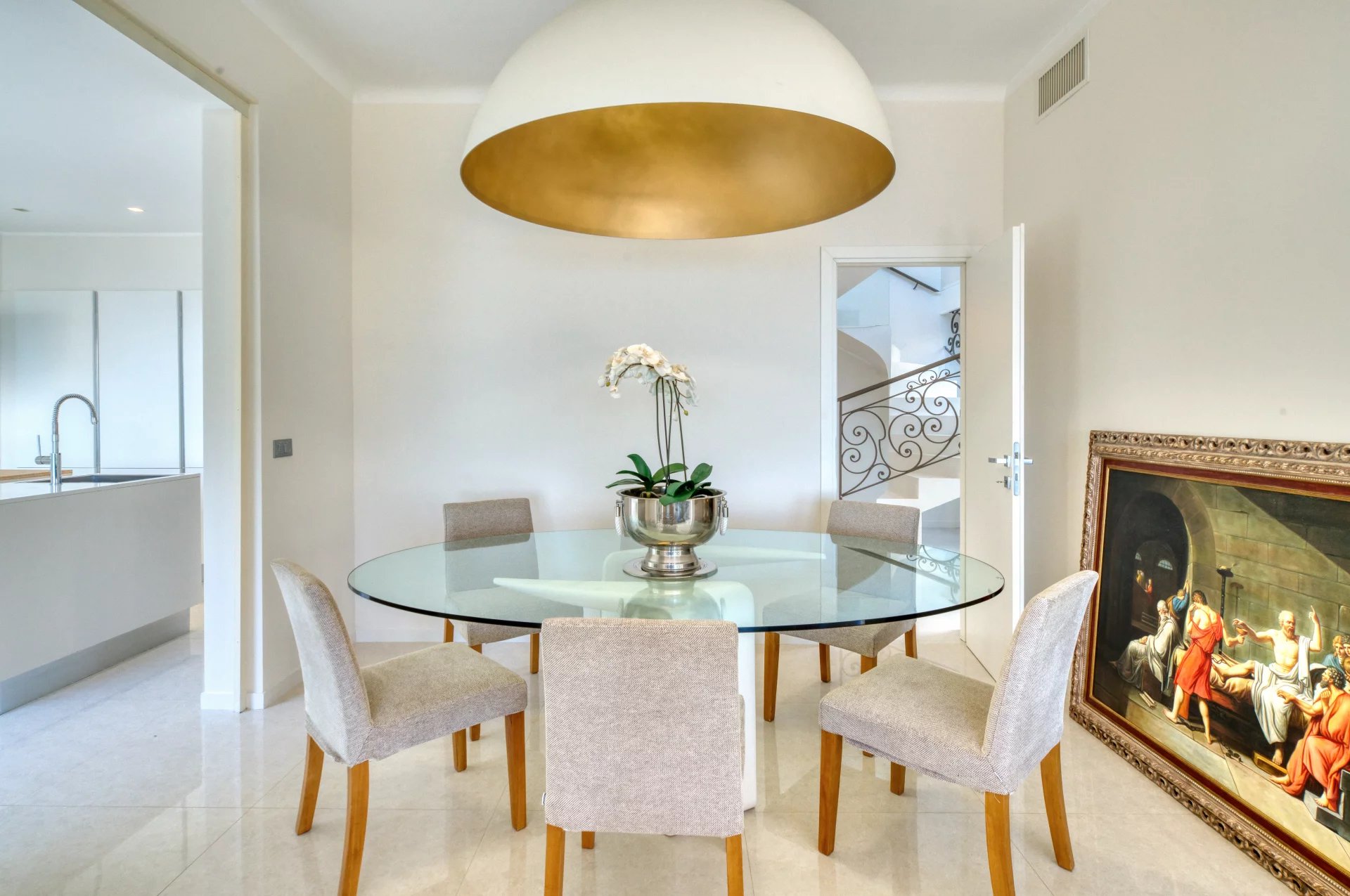 Éze Bord de mer  - Villa 220 m2, terrain 800 m2, piscine, garage