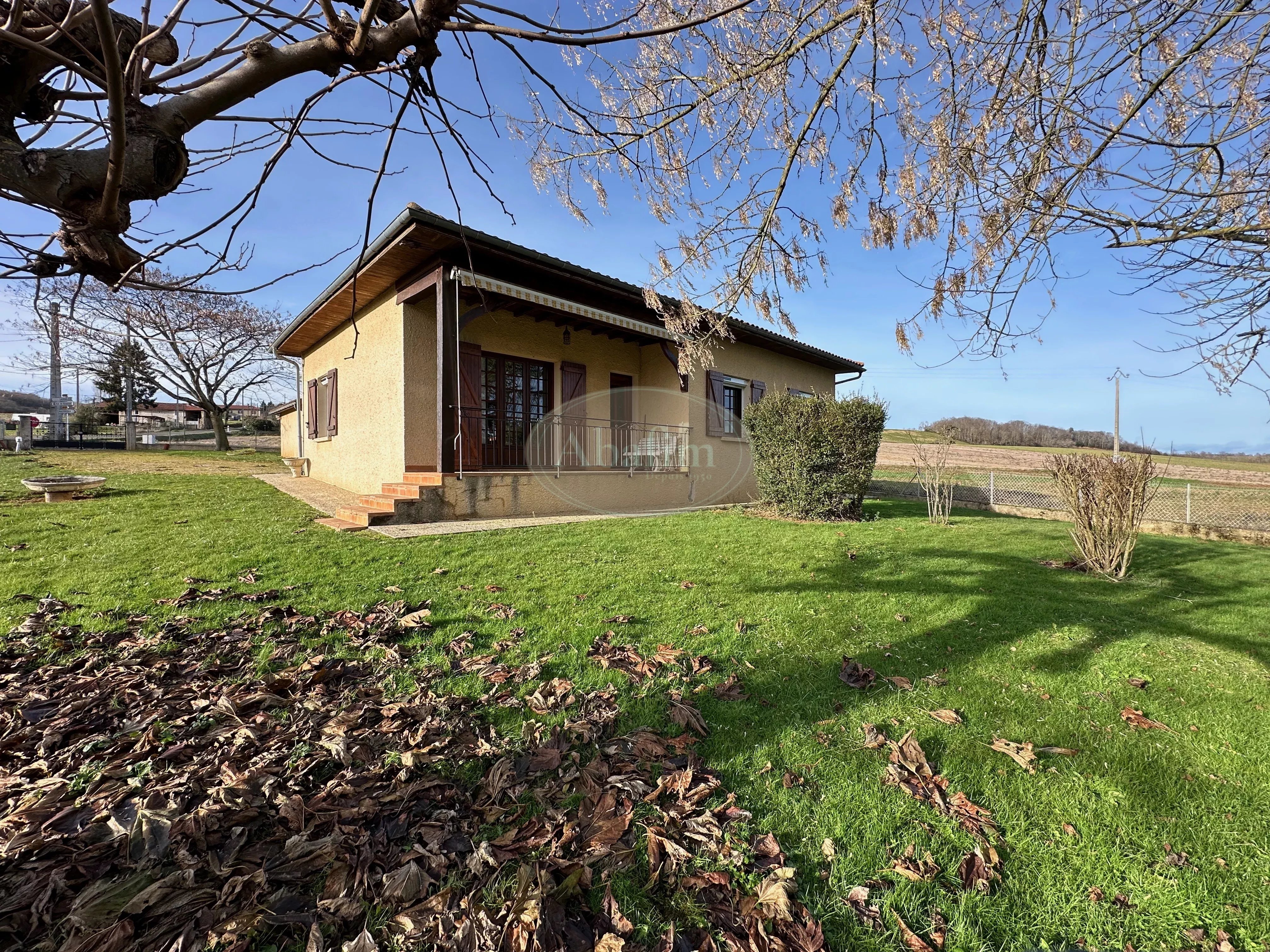 Joli plain-pied, grand terrain