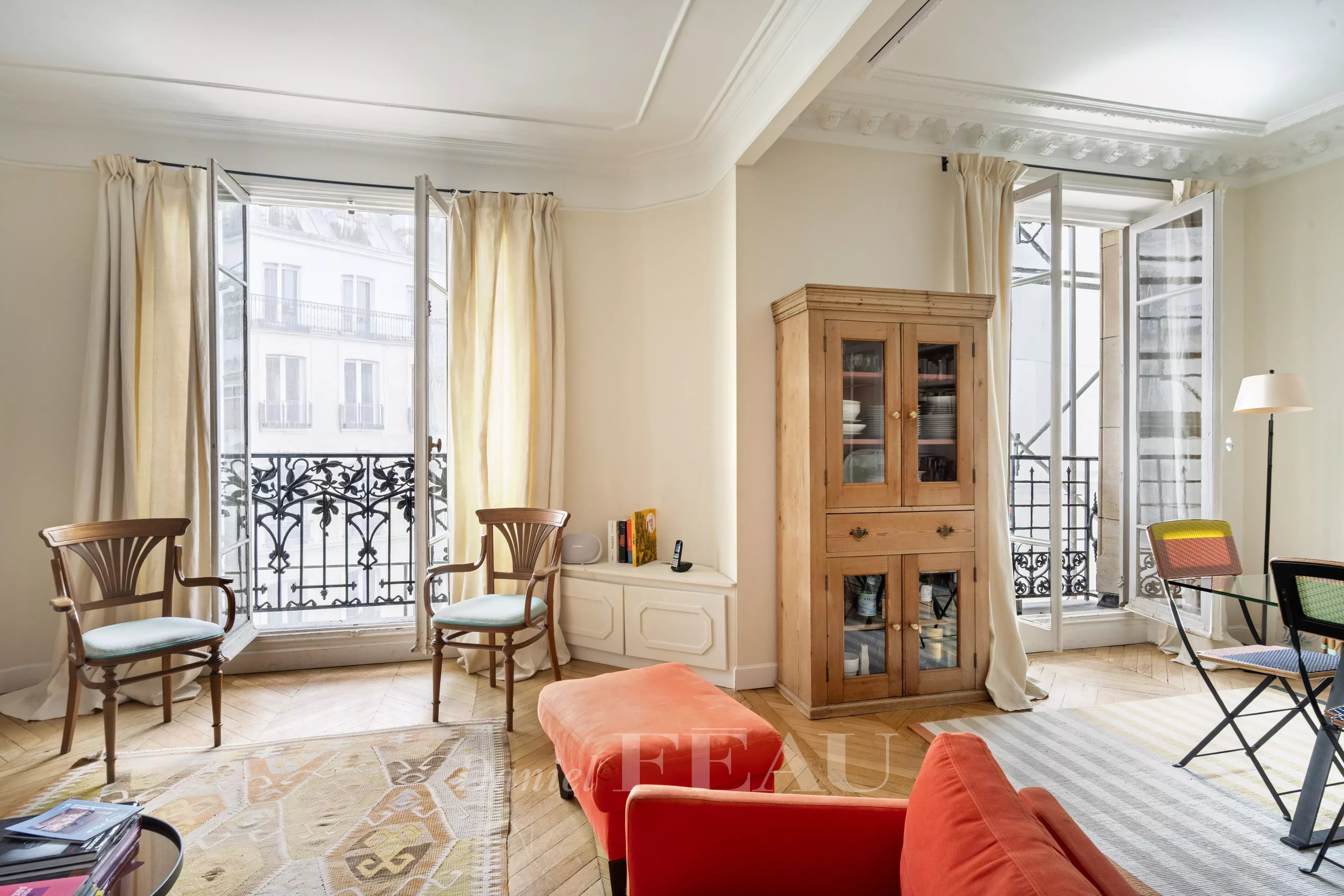 Sale Apartment Paris 3rd