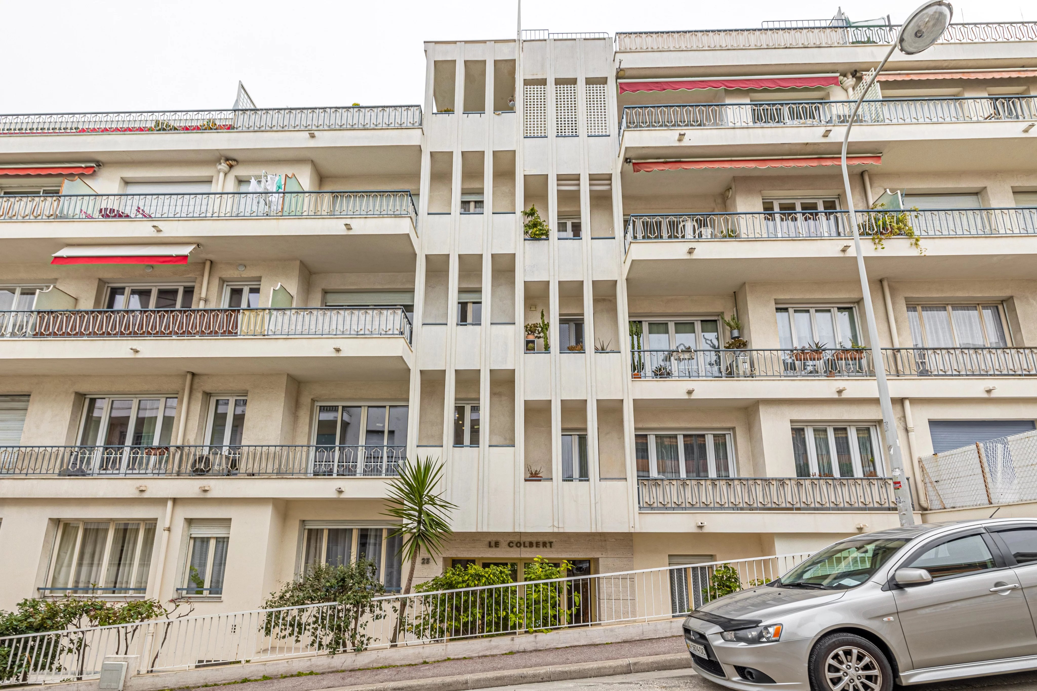 NICE OUEST / BD DE MAGNAN - Appartement de type F1 de 33 m2 avec terrasse de 10 m2, une cave incluse, proximité mer, commerces et tramway ! — photo 12