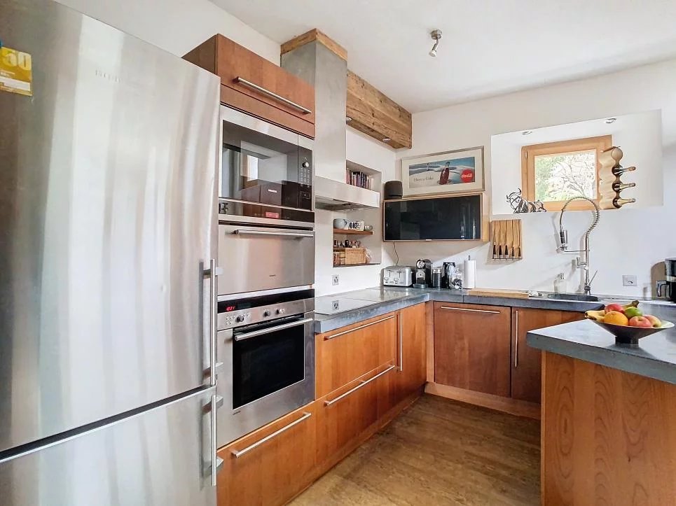 Fabuleuse rénovation avec jardin et parking !