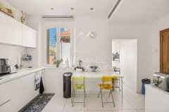 Cannes - Near Croisette - 3-Room Apartment — photo 5 of 7