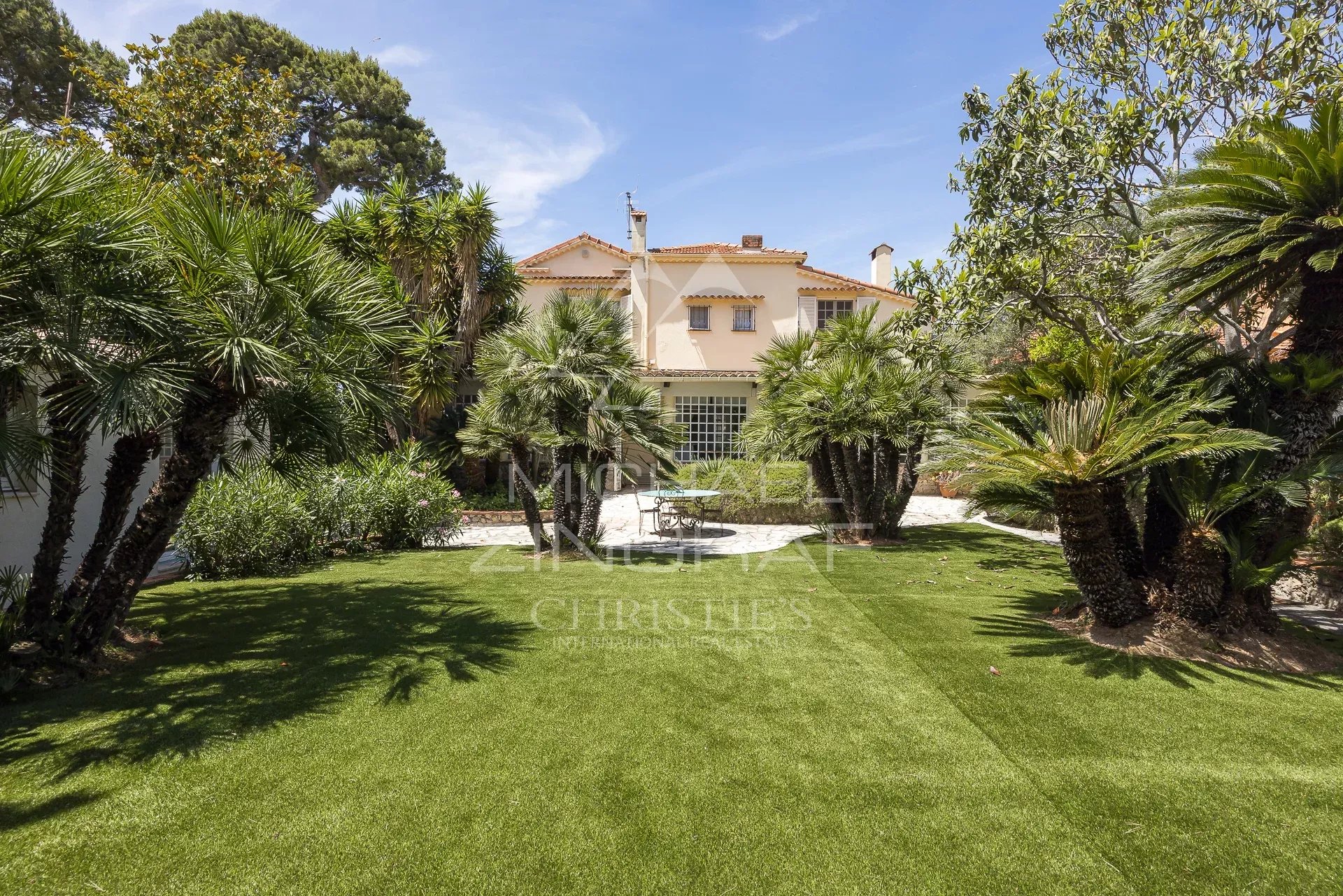 4 Bedroom Villa/Townhouse's Image 17