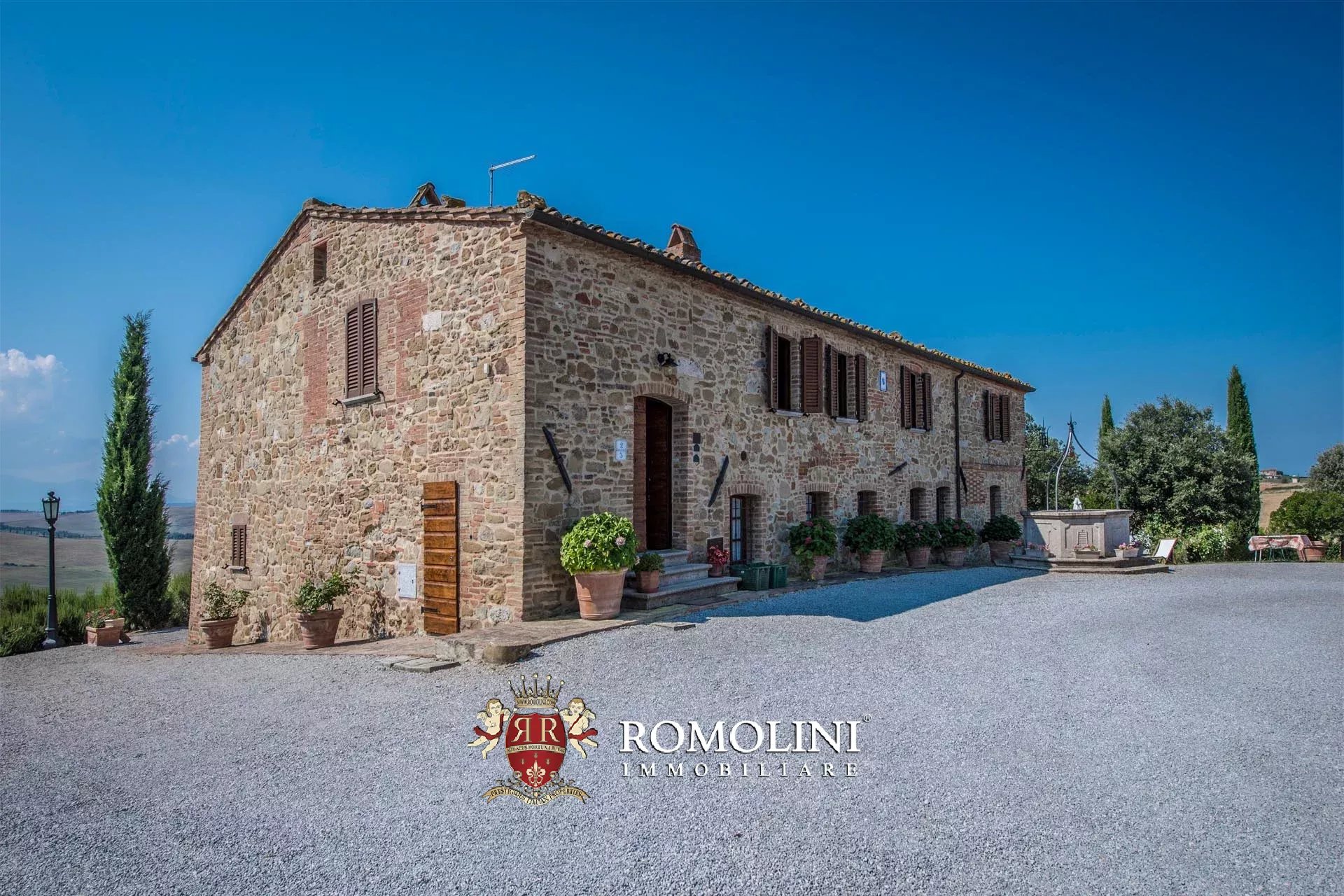9 Bedroom Villa/Townhouse's Image 13