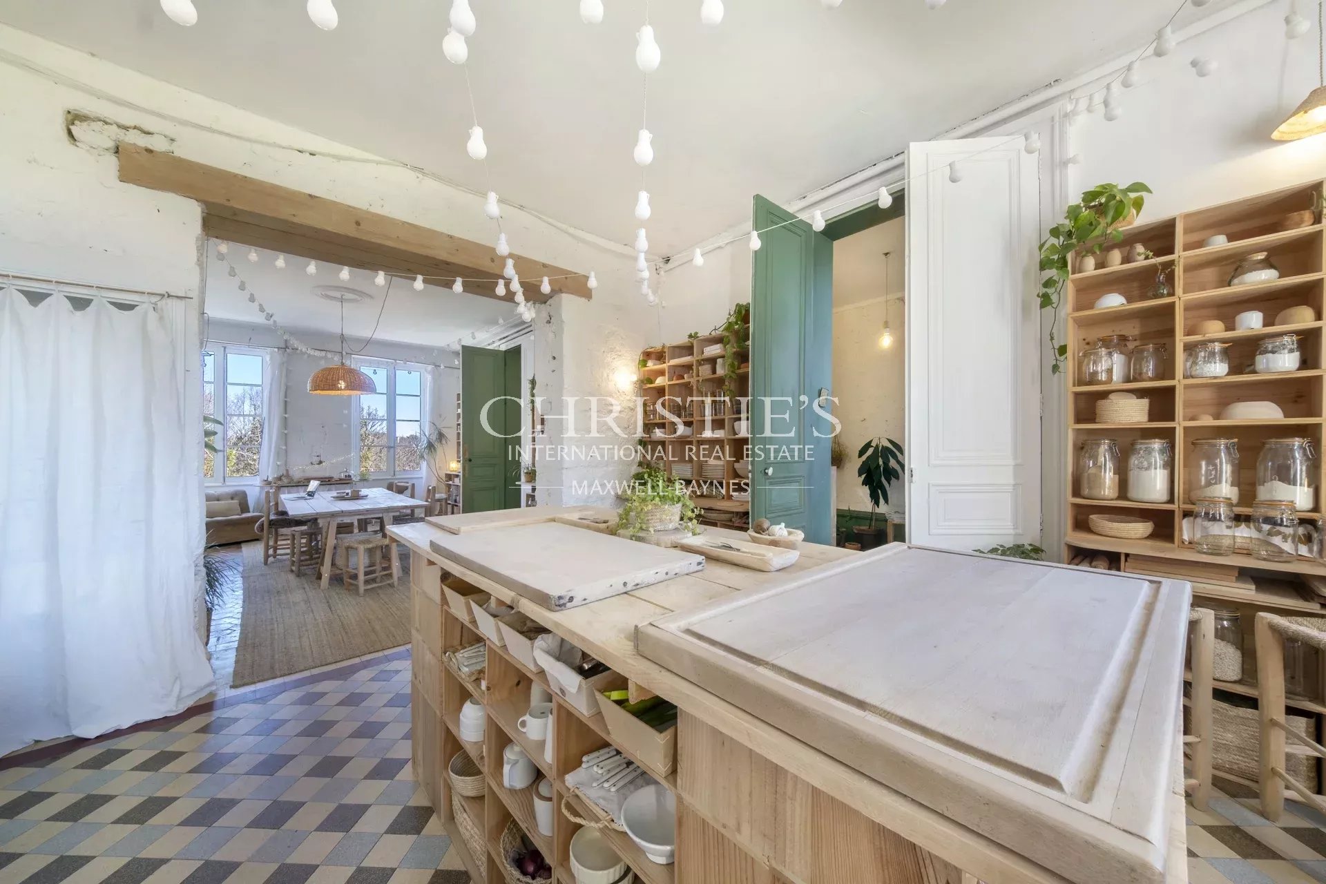 8 Bedroom Chateau's Image 8