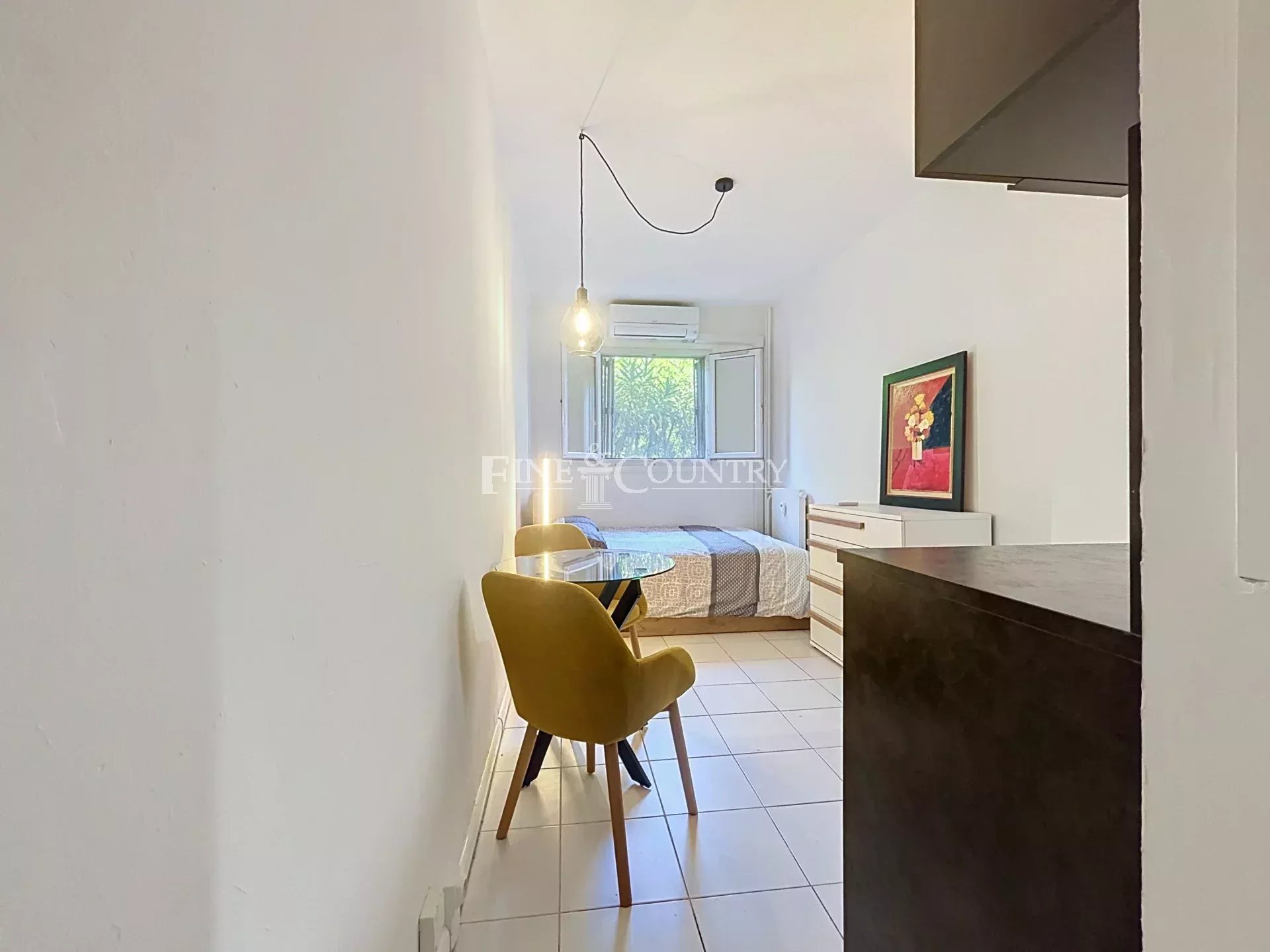 Photo of Studio for sale in Cannes center