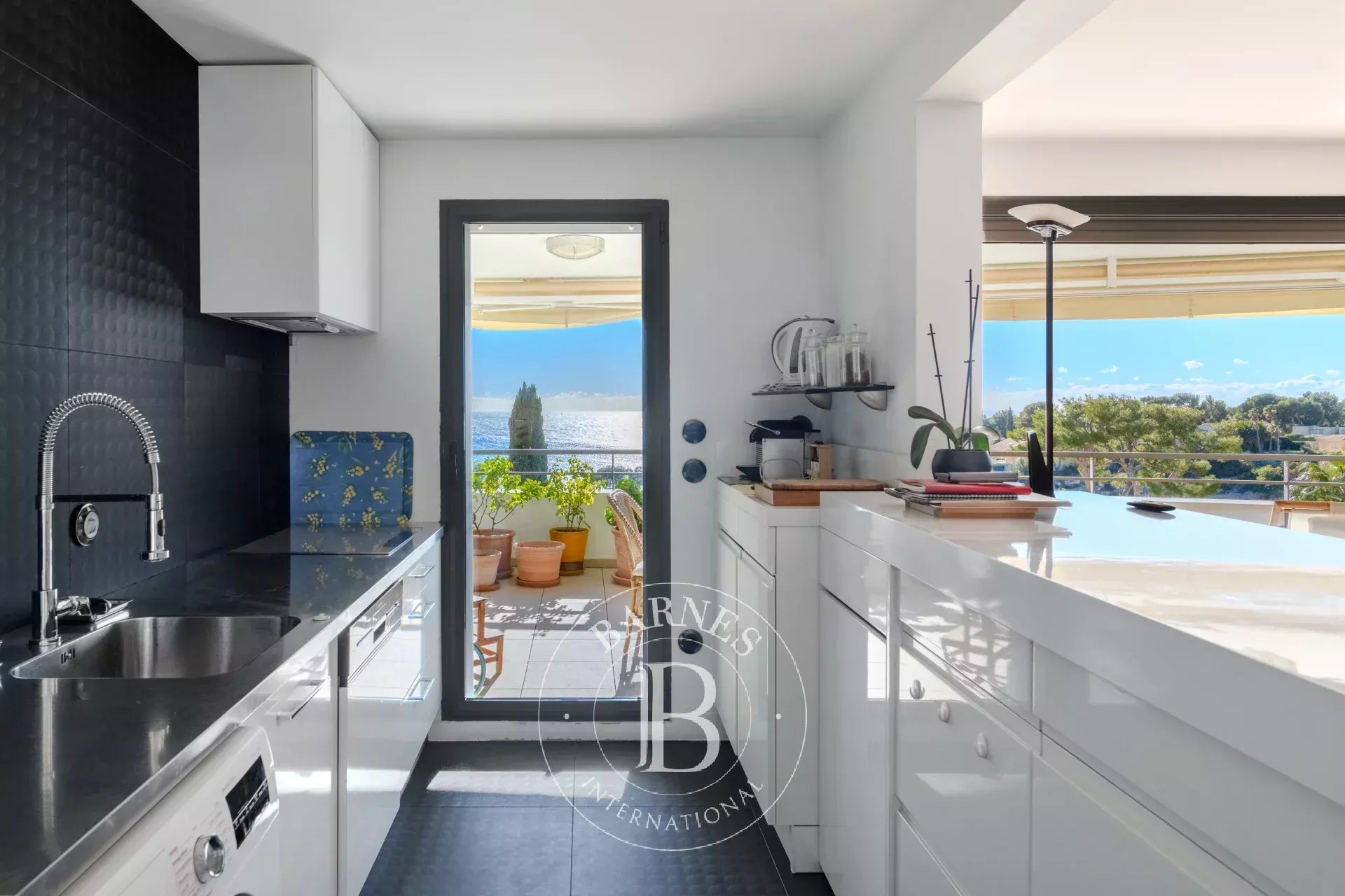 Daire Cassis - picture 6