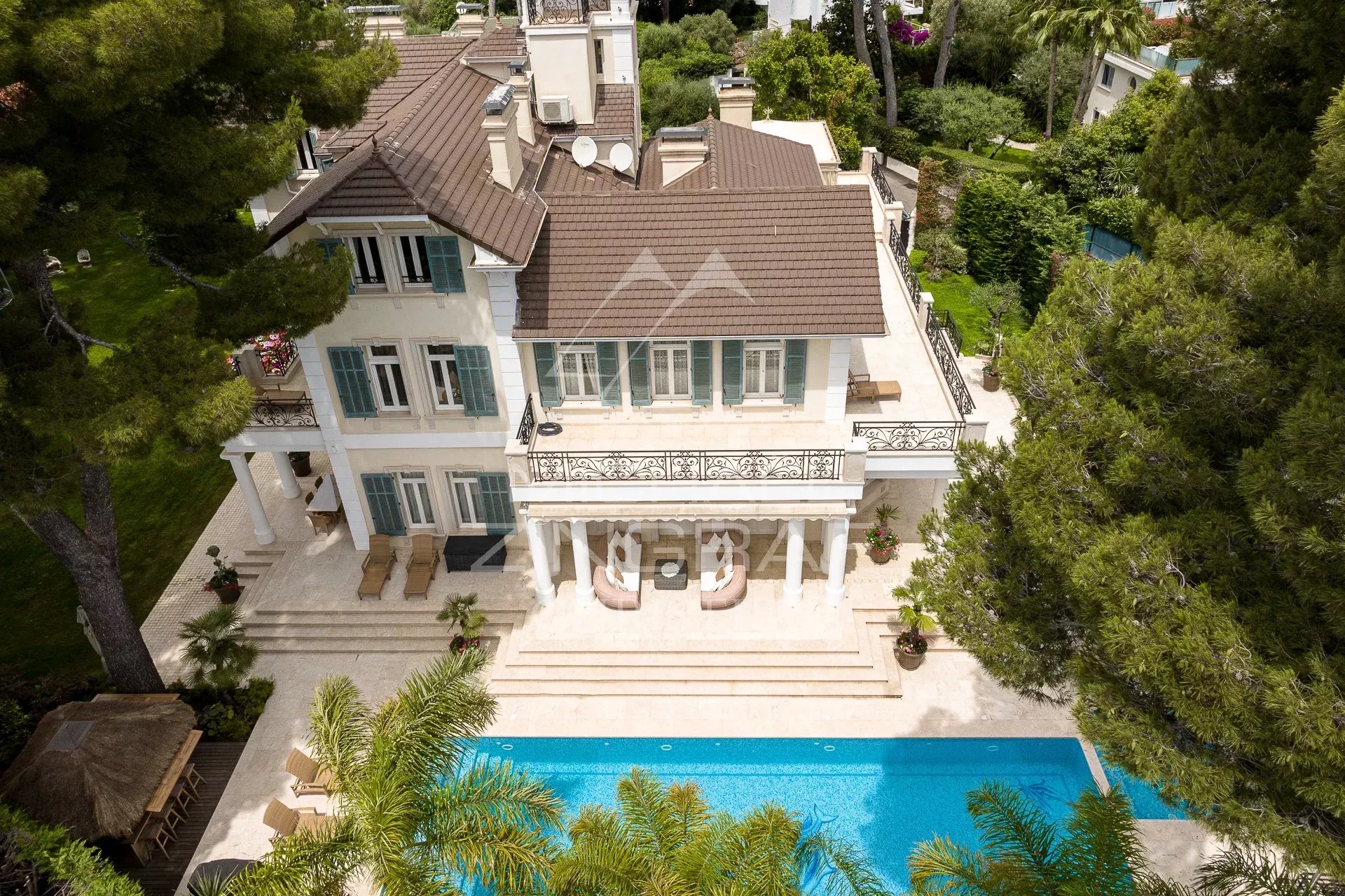 7 Bedroom Villa/Townhouse's Image 17