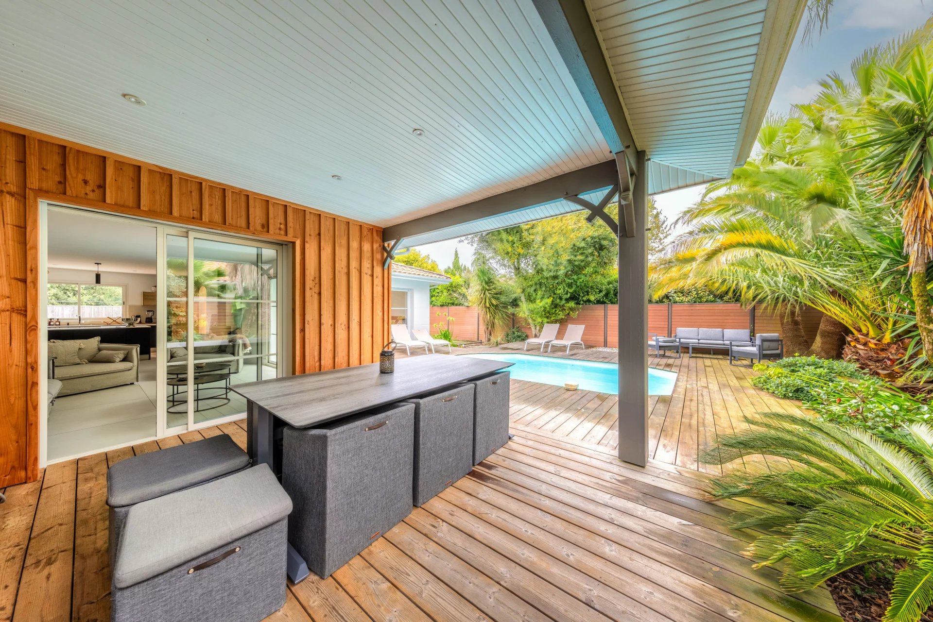 GUJAN-MESTRAS - 5-ROOM SINGLE-STOREY HOUSE WITH SWIMMING POOL