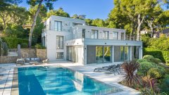 Elegant villa with panoramic sea-views in Saint-Jean-Cap-Ferrat — photo 5 of 7