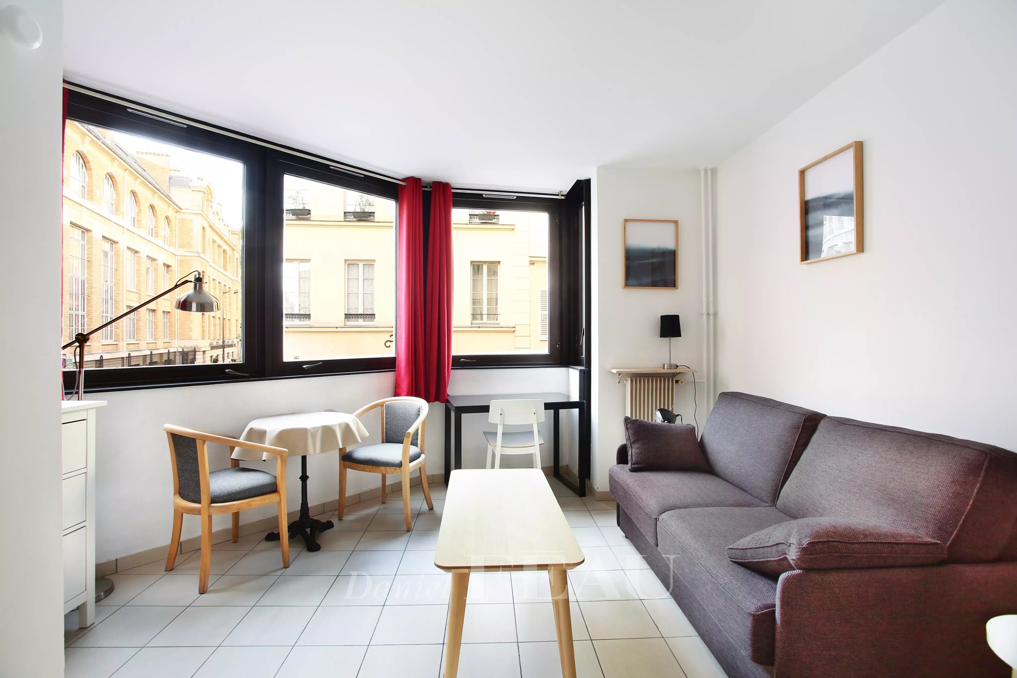 Paris 5th District – A furnished studio apartment