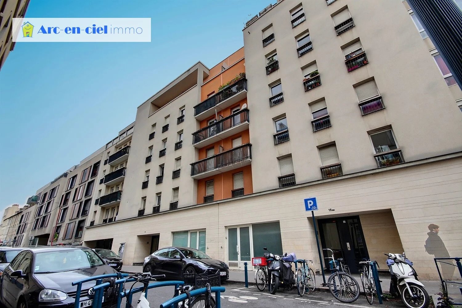 Pantin, Métros 4 Chemins, Tram Porte de La Villette et bus
