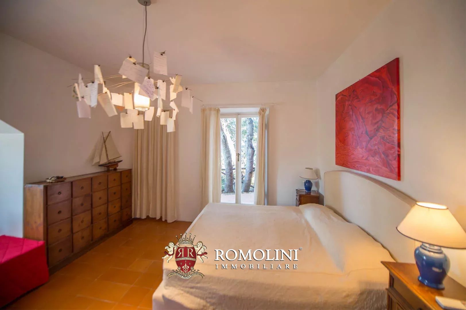 10 Bedroom Villa/Townhouse's Image 38