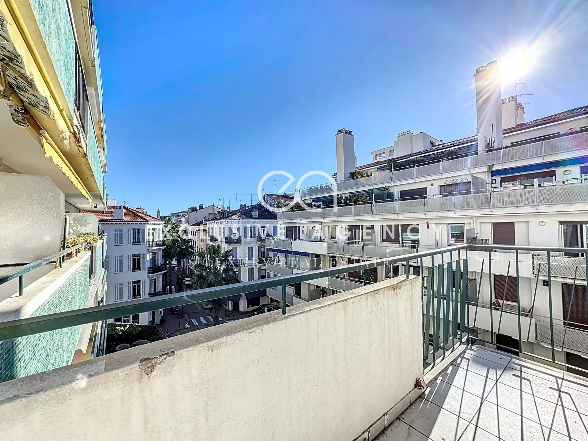 Cannes Banane appartement 4 pièces 105m² étage élevé terrasse parking et cave