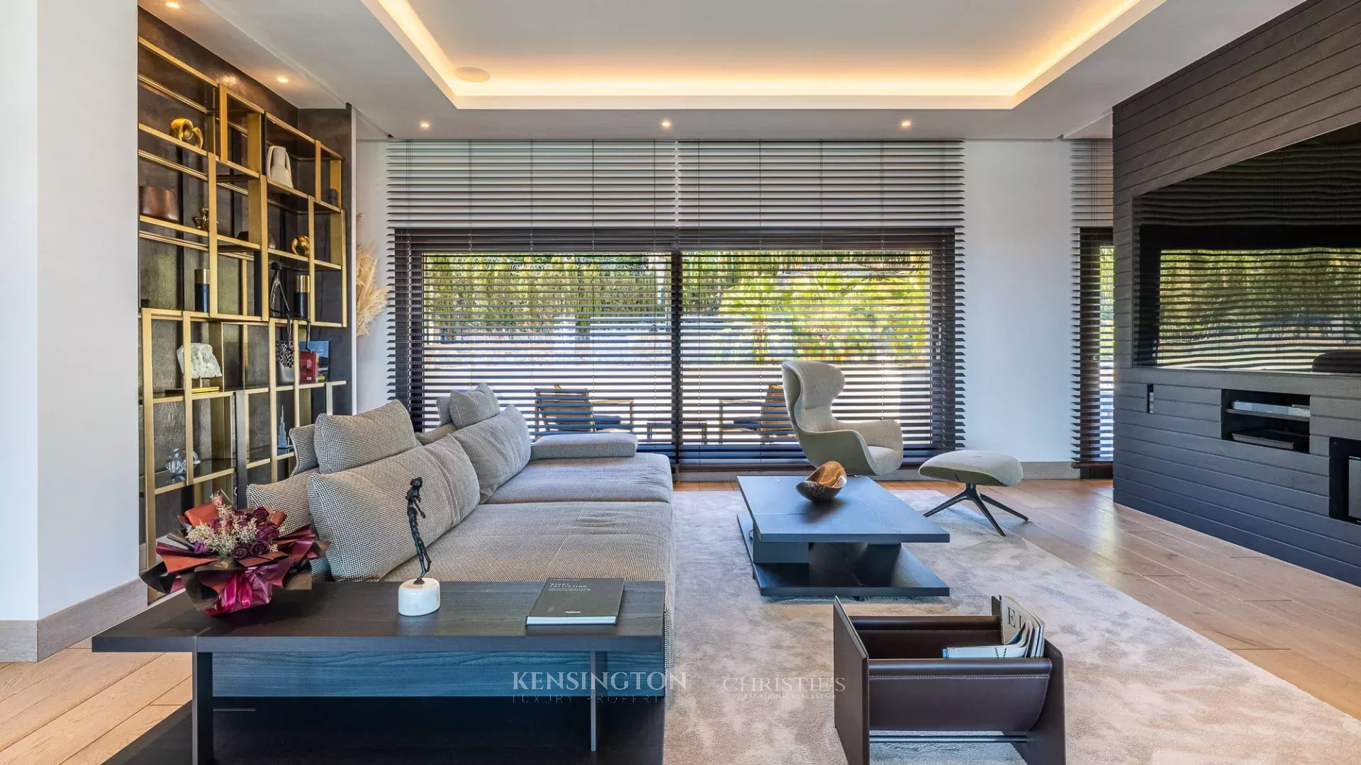 4 Bedroom Villa/Townhouse's Image 38