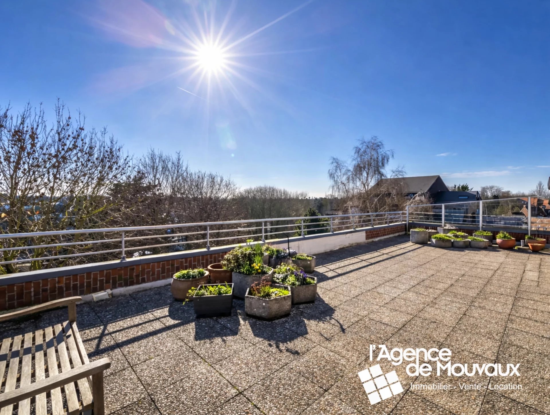 Agence immobilière de 