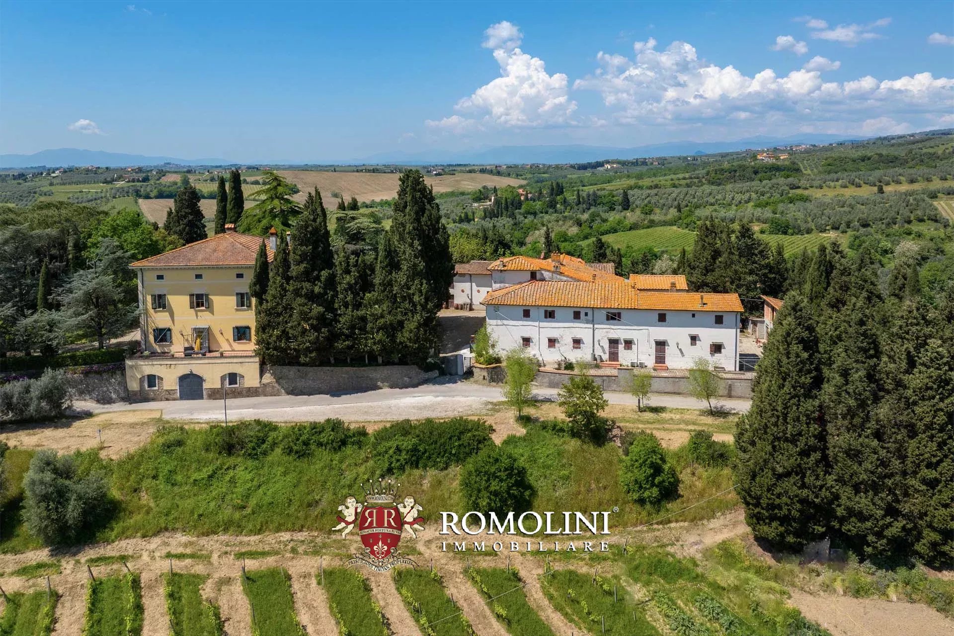 30 Bedroom Vineyard's Image 12