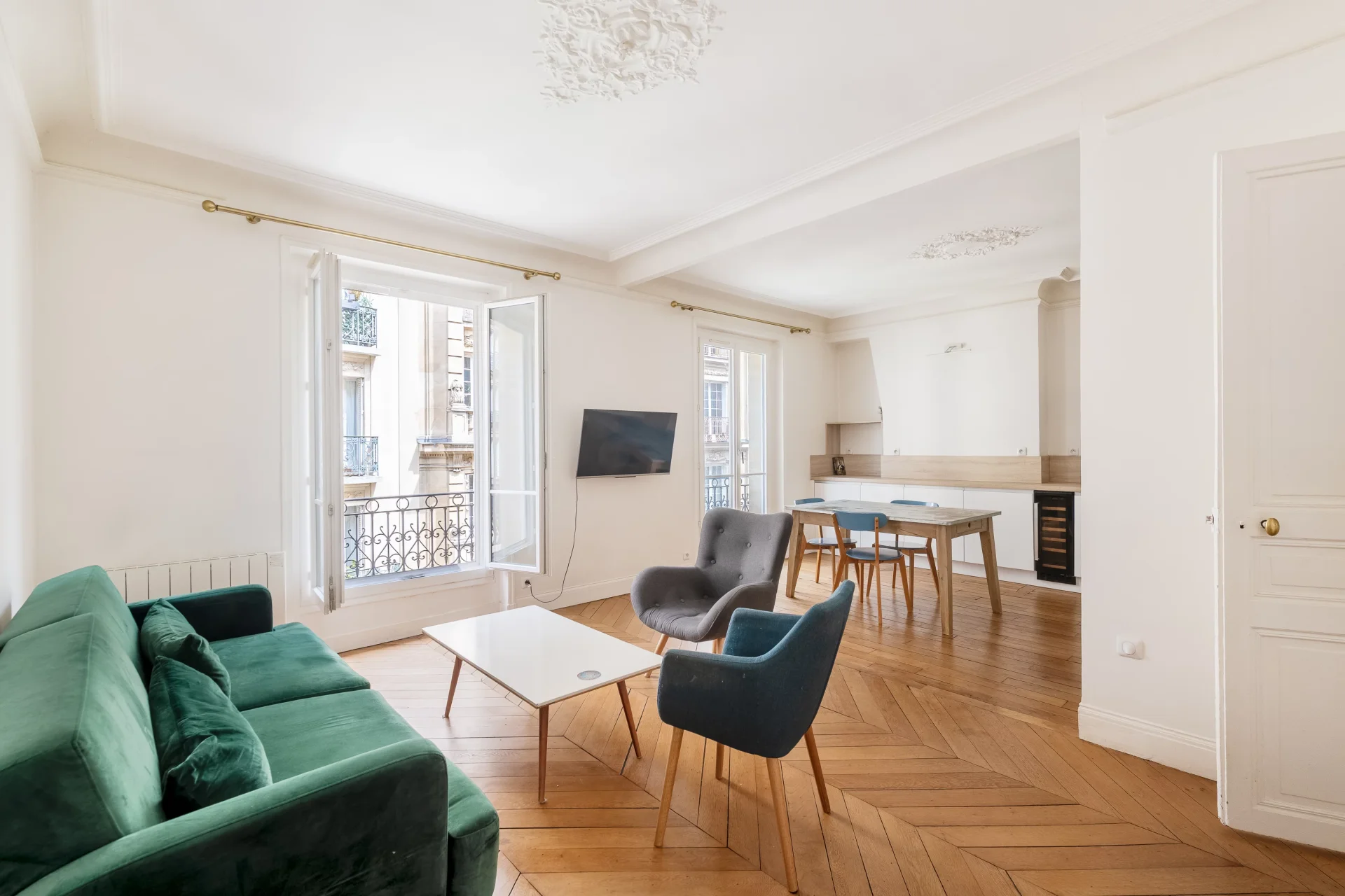 Paris 17e - PLACE WAGRAM / MALESHERBES