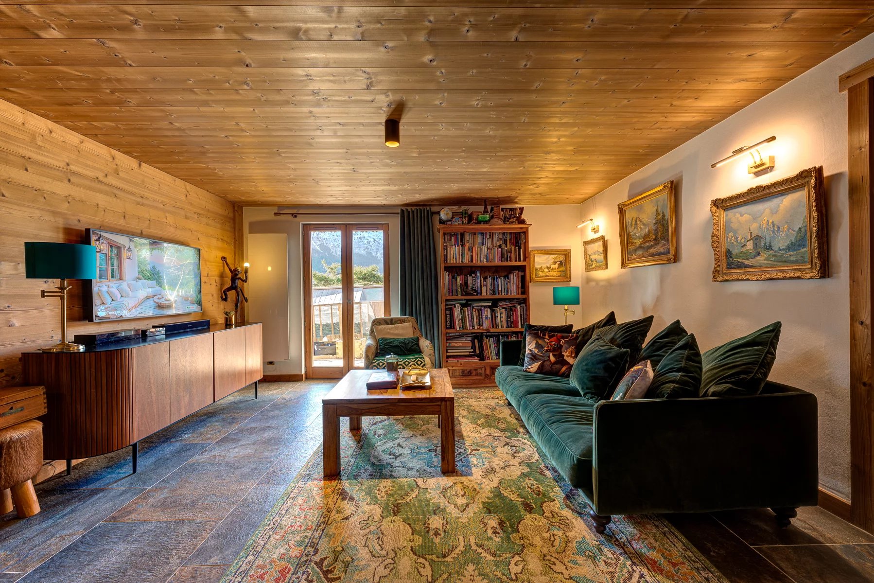 Photo of LES HOUCHES - Newly renovated 3-bedroom chalet