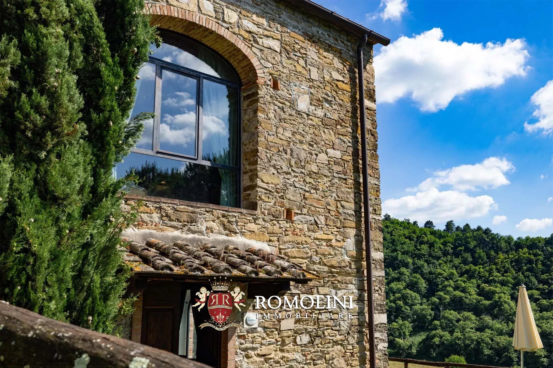 34 Bedroom Vineyard's Image 33