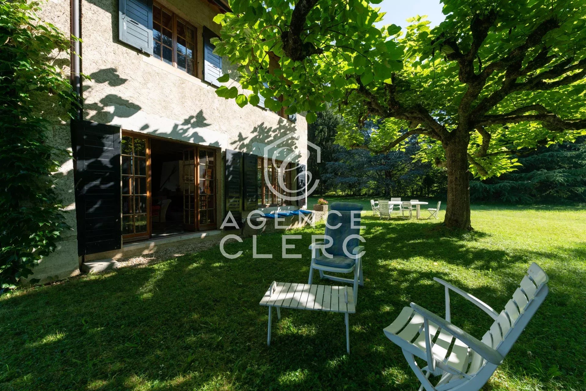7 Bedroom Villa/Townhouse's Image 12