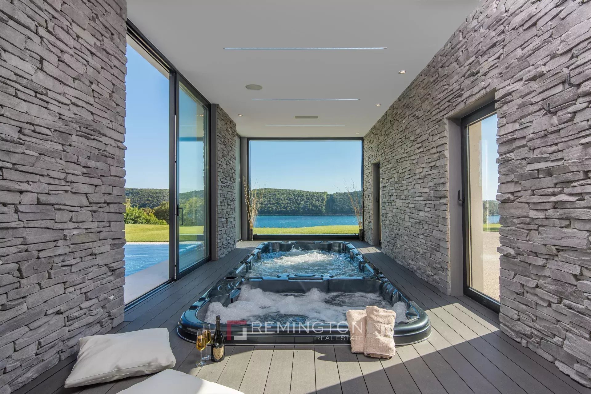 1 Bedroom Villa/Townhouse's Image 14
