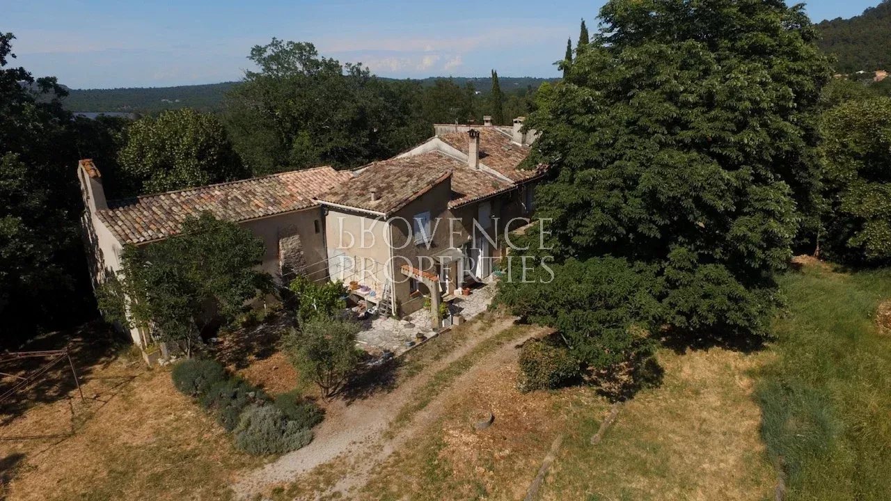Demeure de Caractère du XIXe Siècle – Domaine Agricole de 2 Hectares à Mazaugues - Photo 2