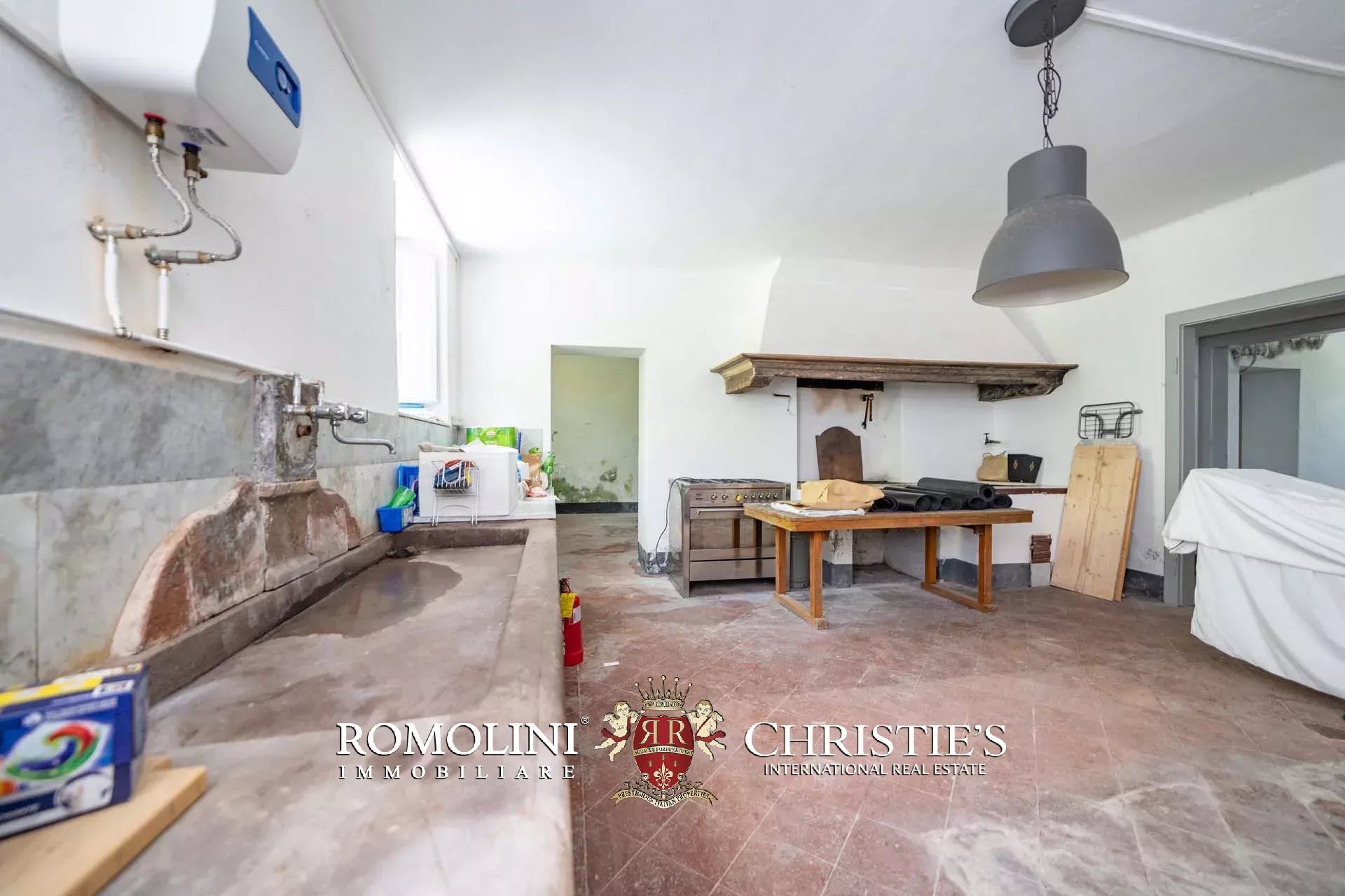 15 Bedroom Villa/Townhouse's Image 104