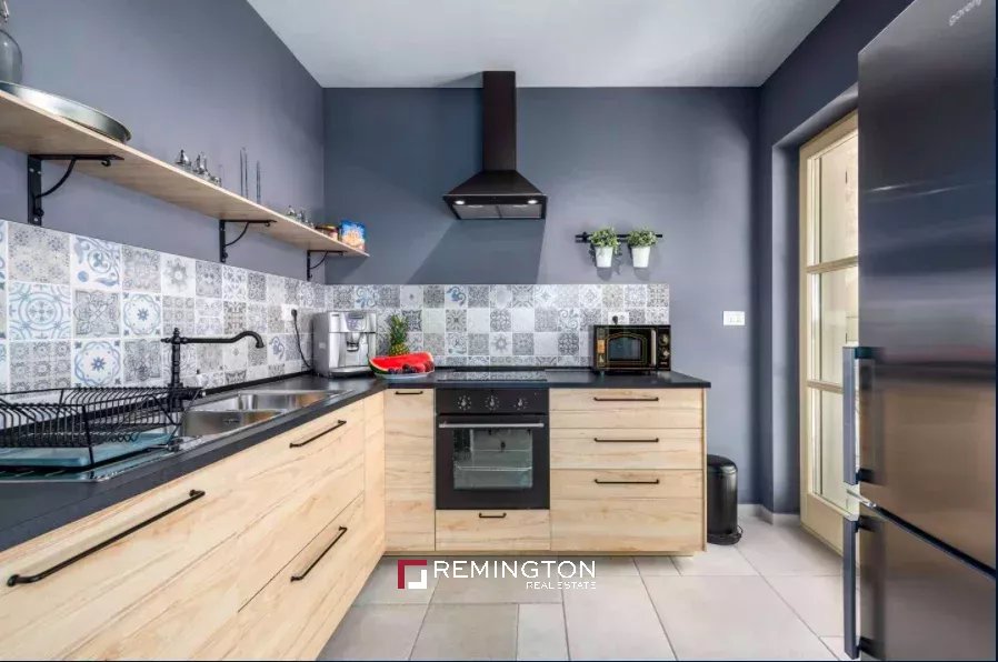 6 Bedroom Villa/Townhouse's Image 19