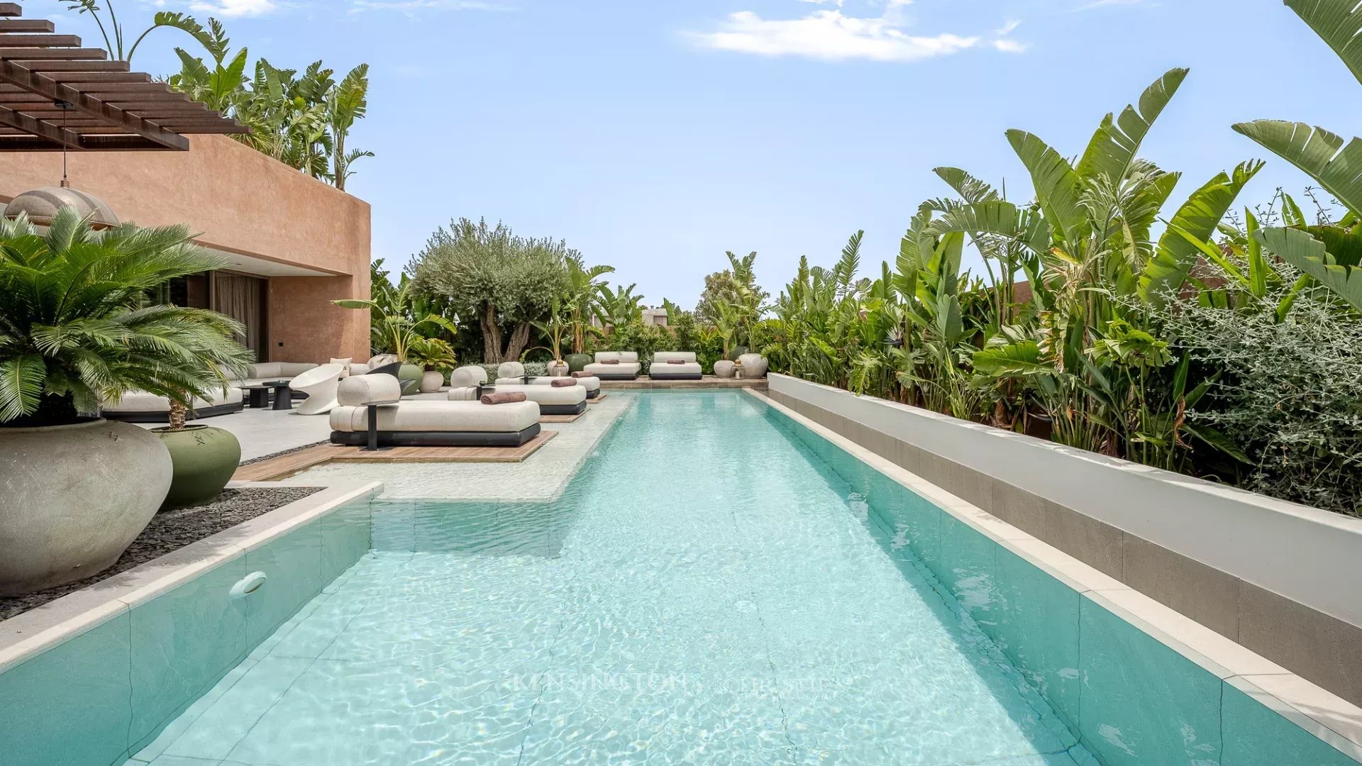 5 Bedroom Villa/Townhouse's Image 37