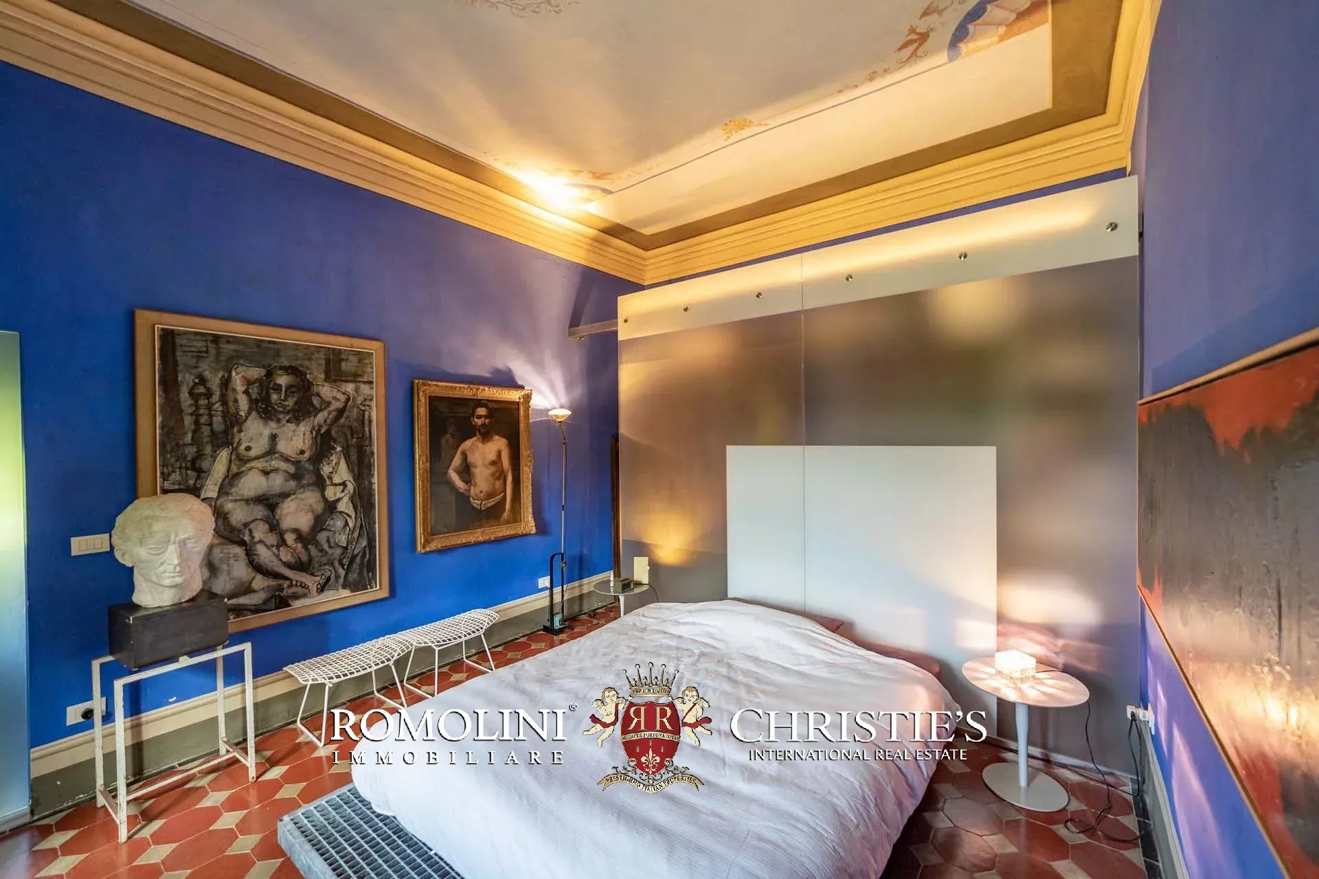11 Bedroom Villa/Townhouse's Image 43