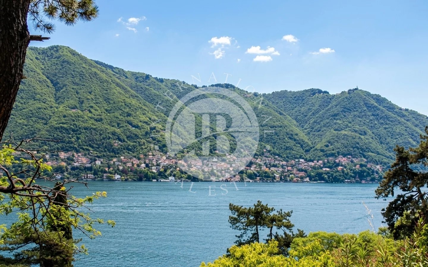 Apartment in Moltrasio - Image 3