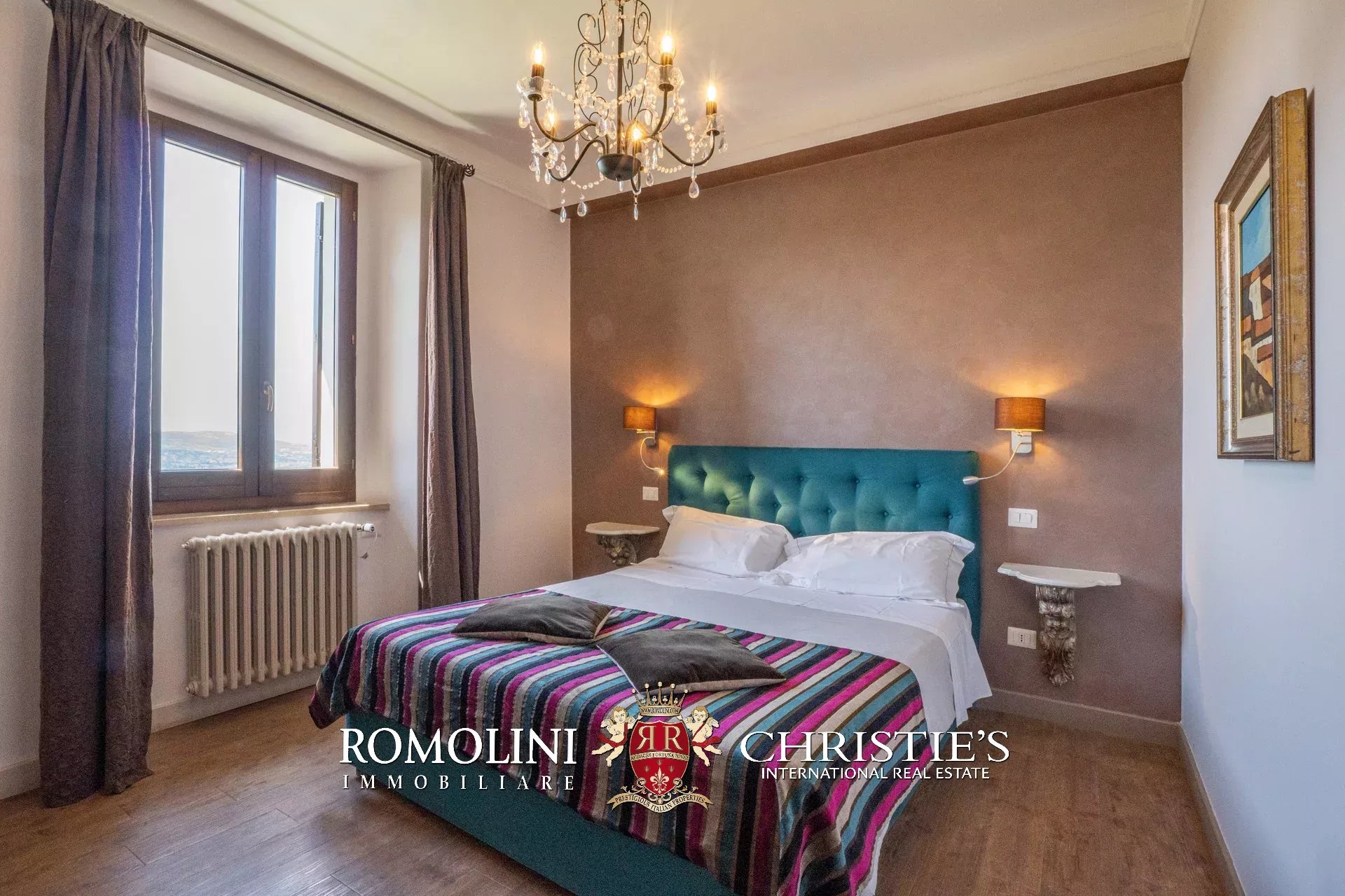 6 Bedroom Villa/Townhouse's Image 28