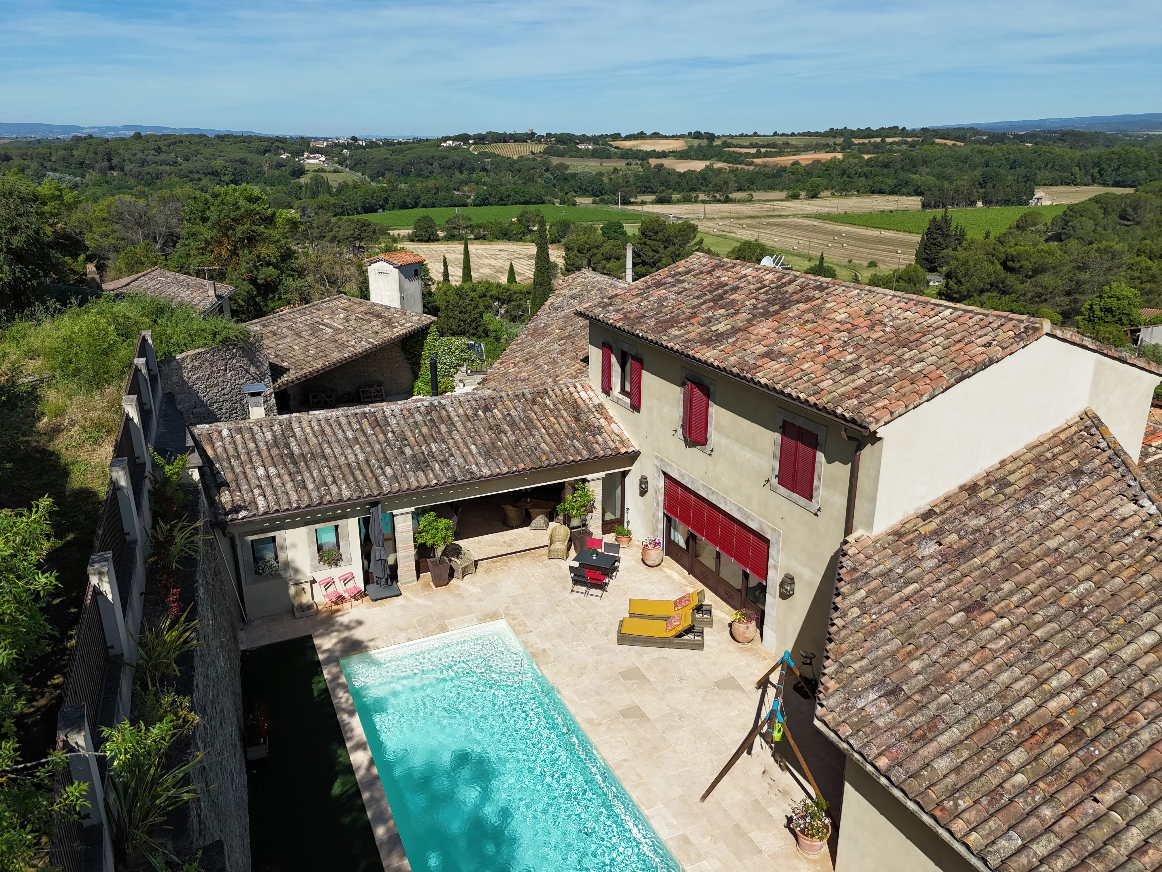 Ultra-modern luxury near Carcassonne with beautifully preserved character touches