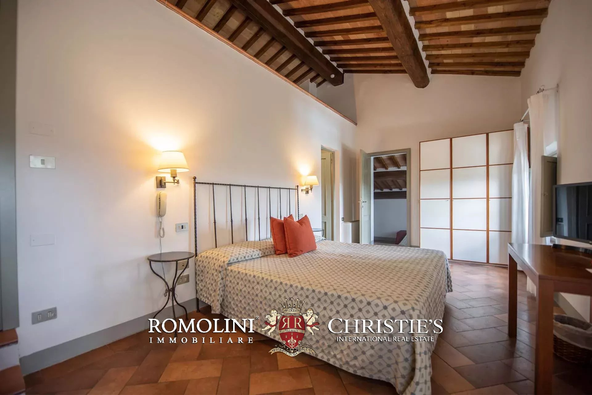 24 Bedroom Villa/Townhouse's Image 34
