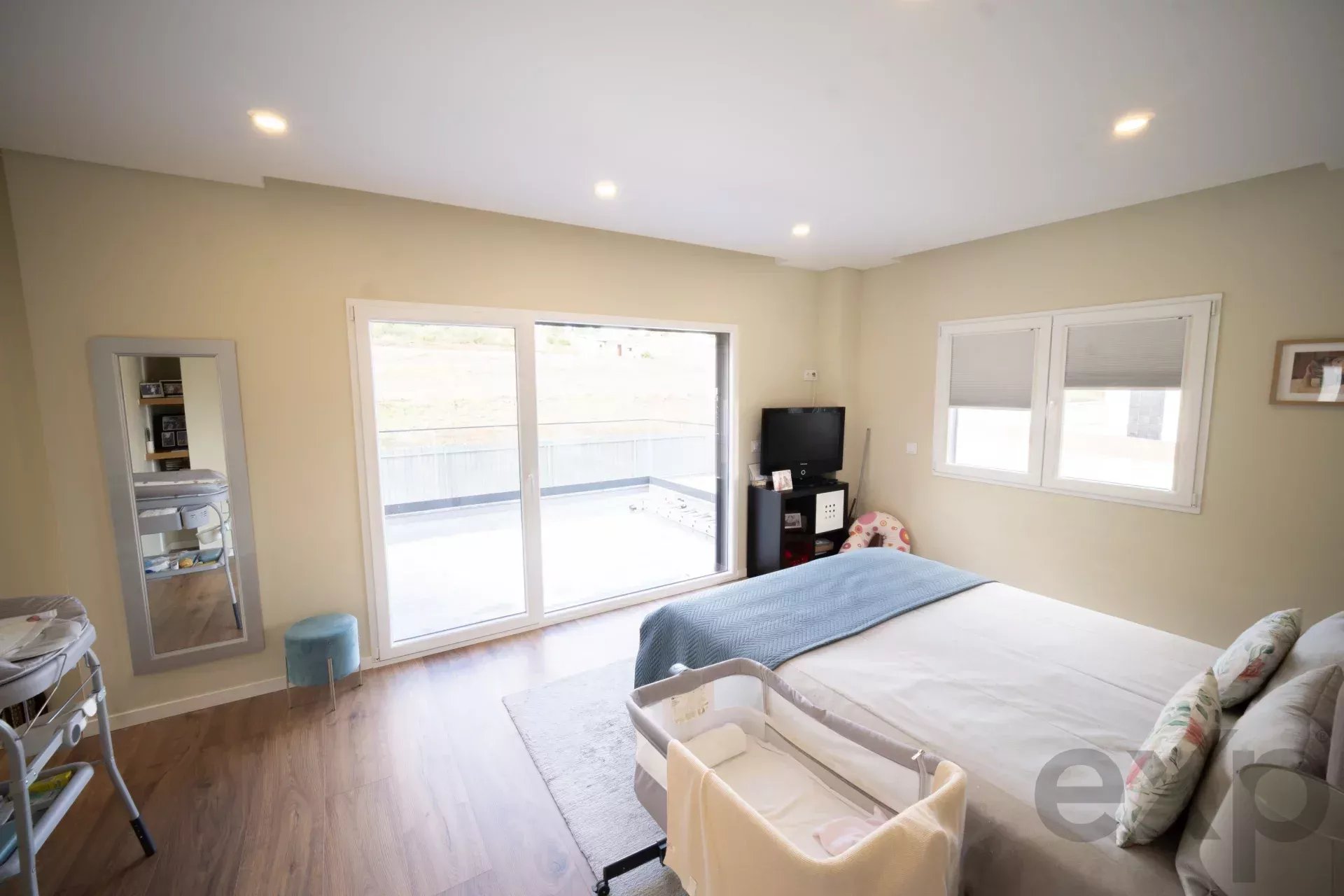Excellent new 4-bedroom villa with pool 86417771 image 20