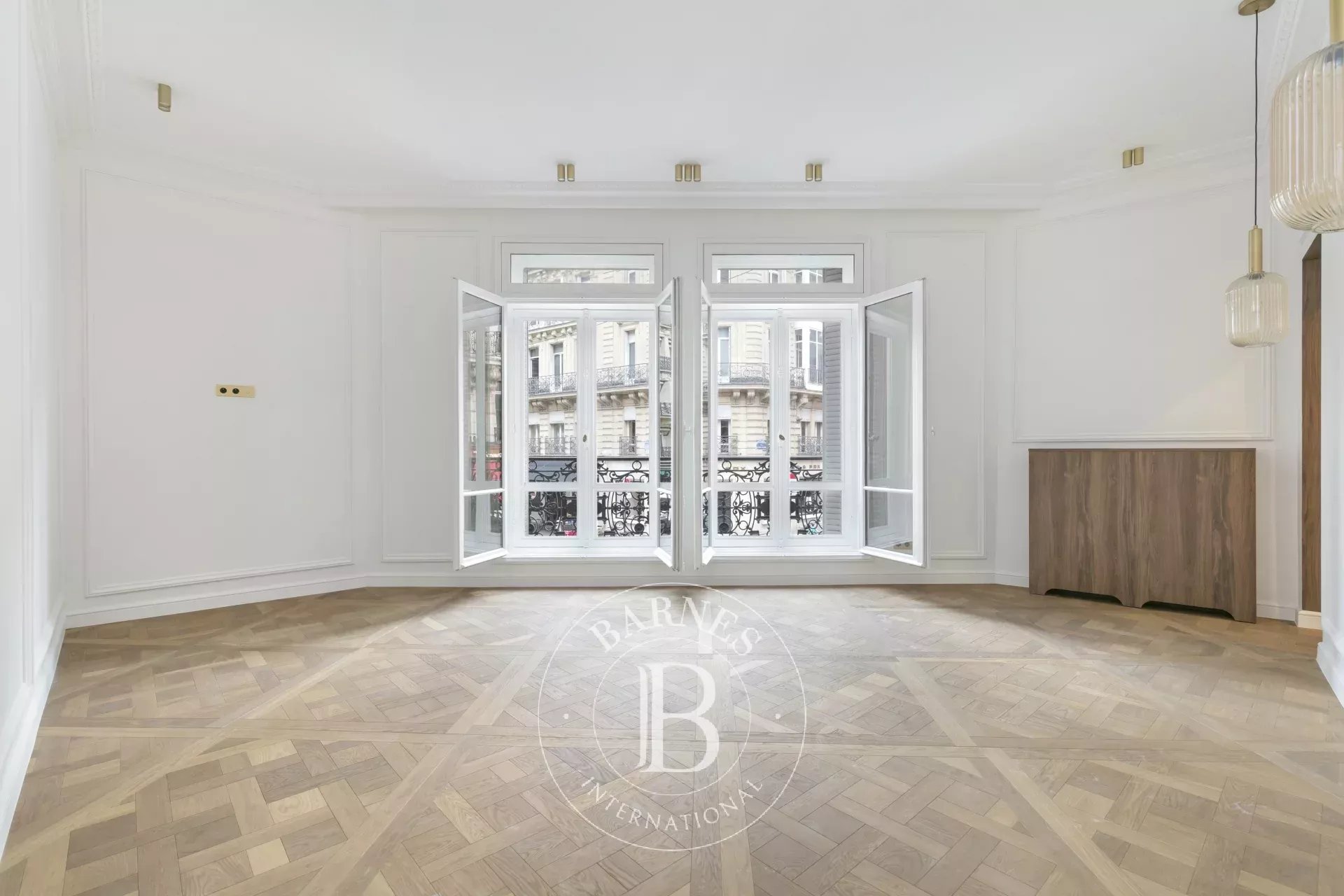 Daire Paris 8ème - picture 6