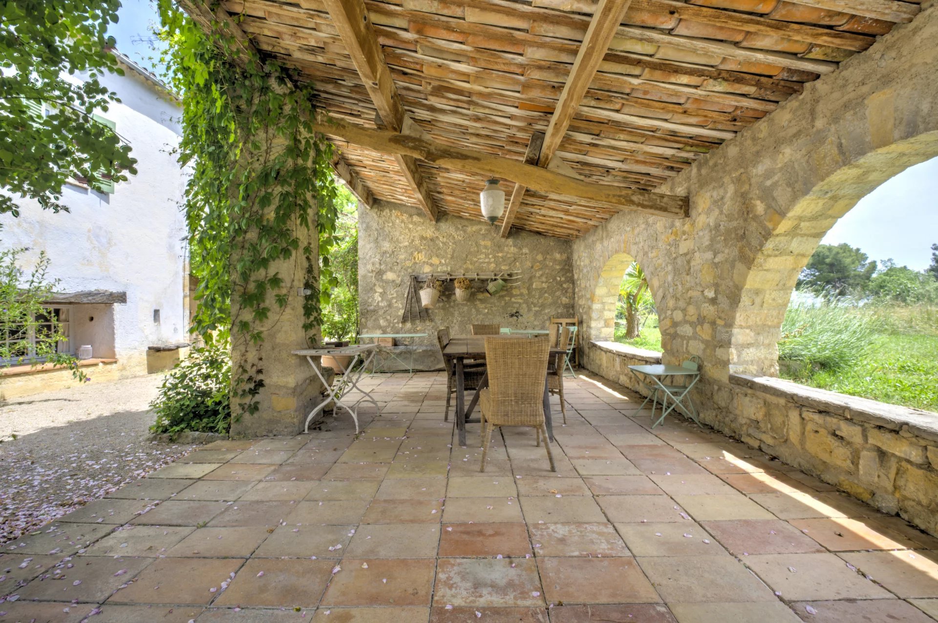 Great old Bastide with guest-house - Tourrettes