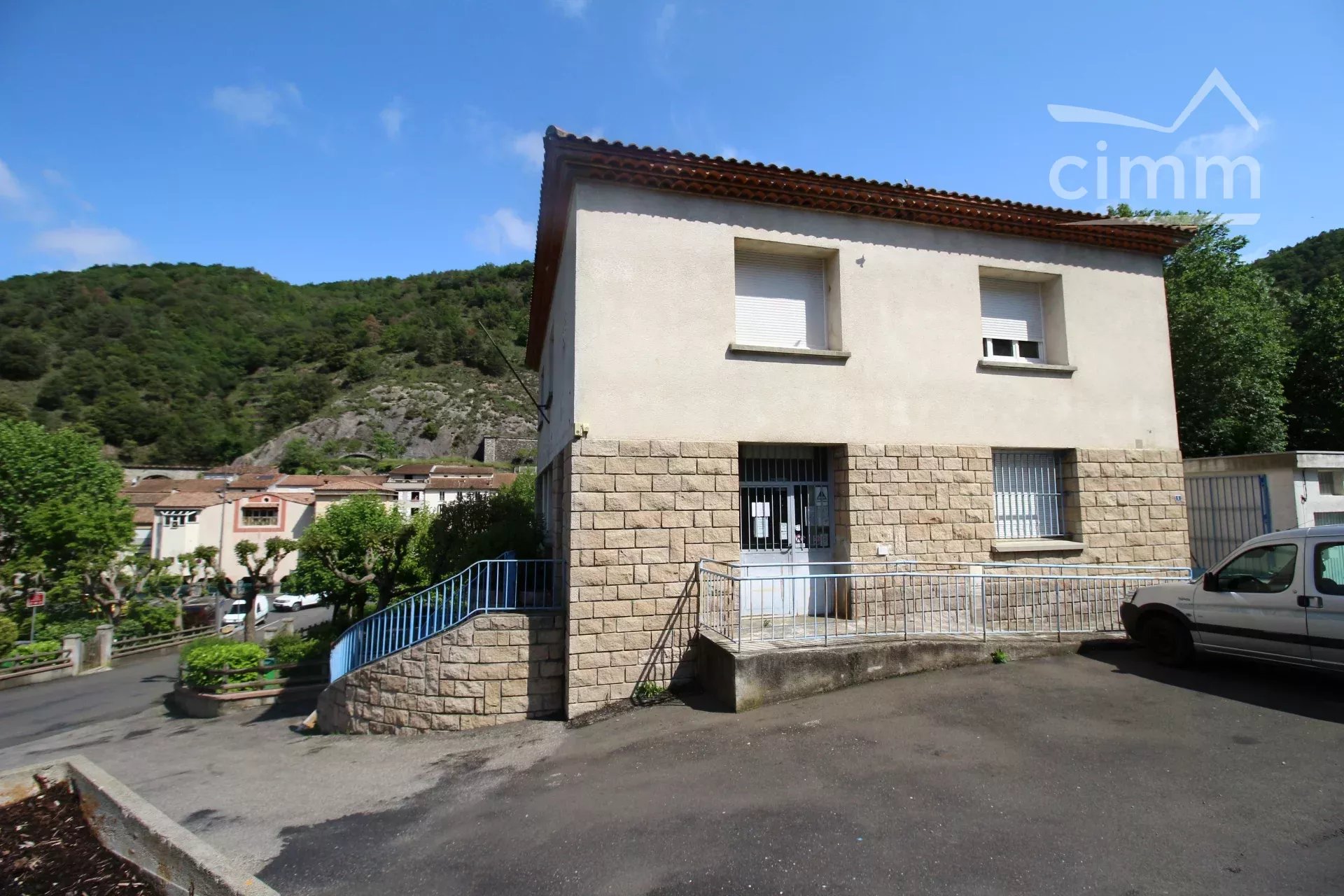 Agence immobilière de 