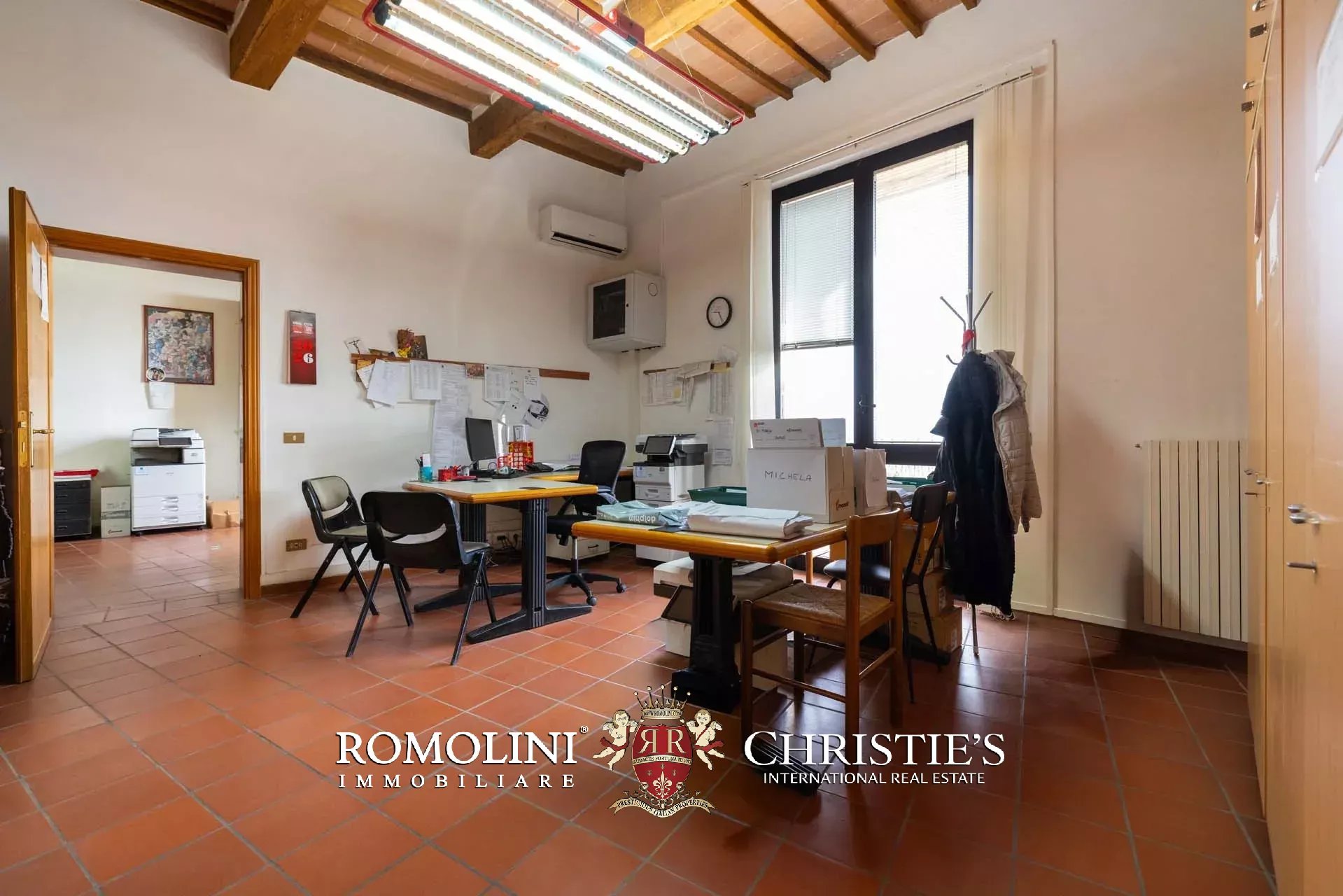 8 Bedroom Villa/Townhouse's Image 20
