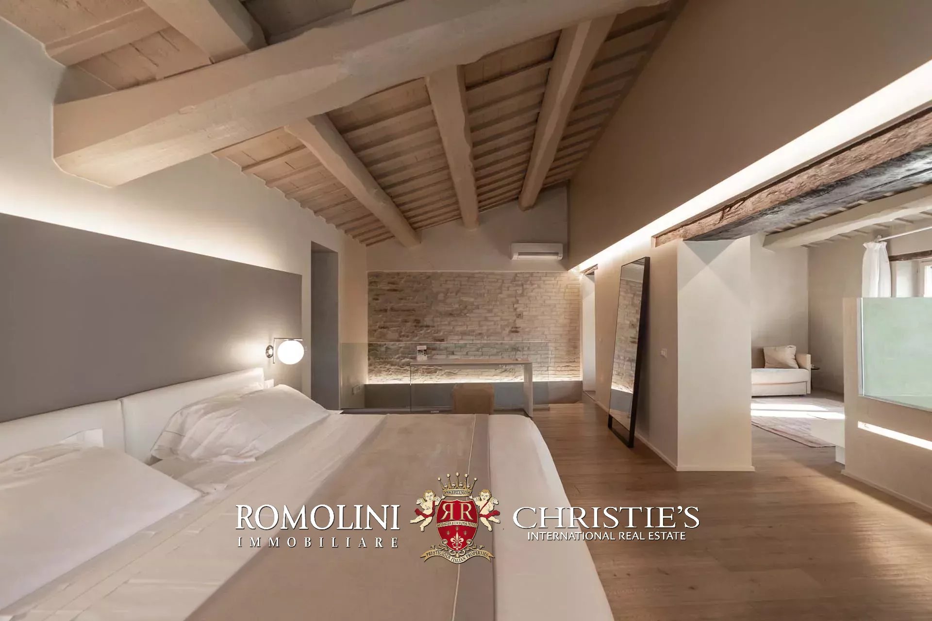 19 Bedroom Villa/Townhouse's Image 22