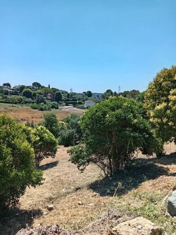 MOUGINS  RESIDENTIEL TERRAIN A BATIR AVEC PERMIS VALANT AUTOSIATION DE DIVISION