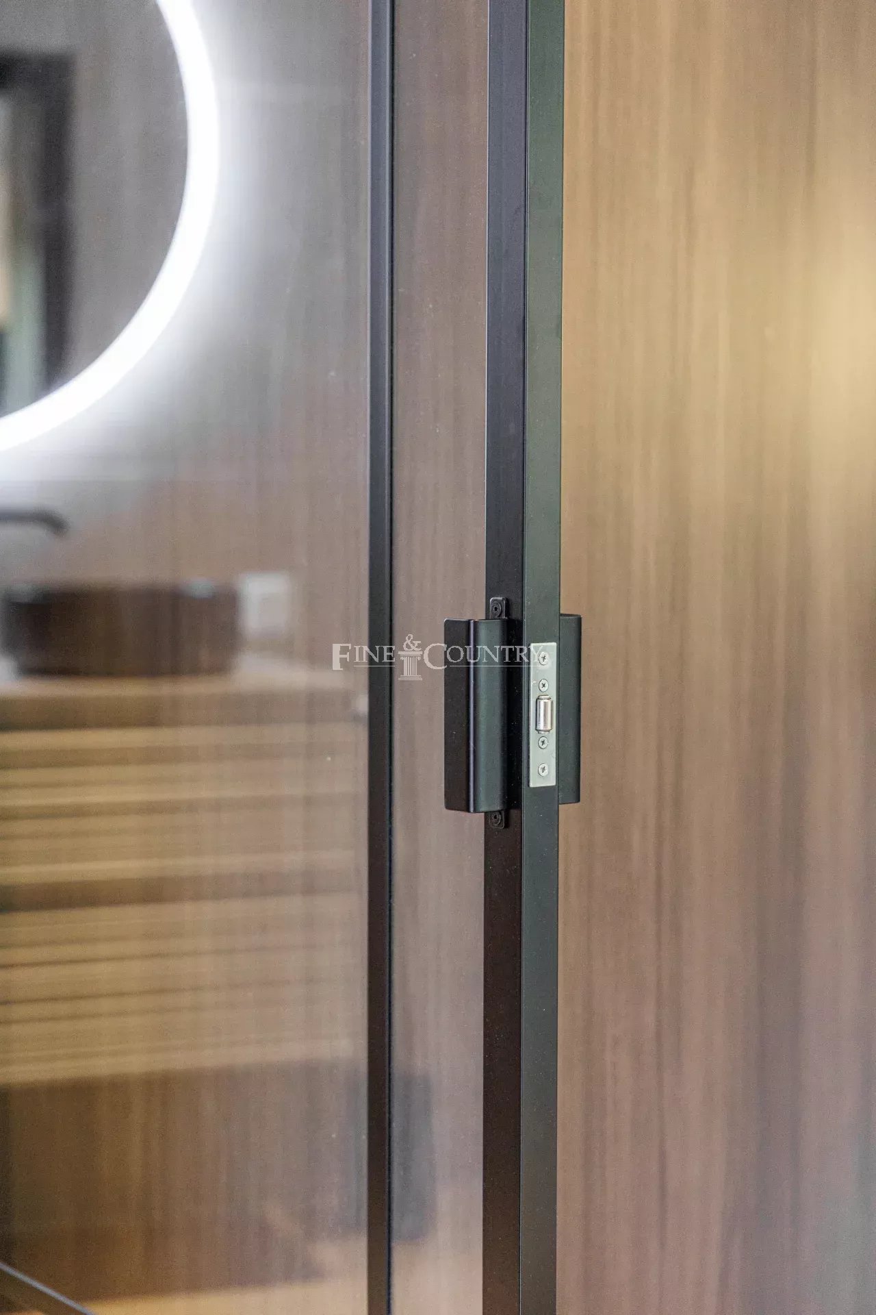 Photo of For Sale – 2-Bedroom Apartment – Cannes Montrose