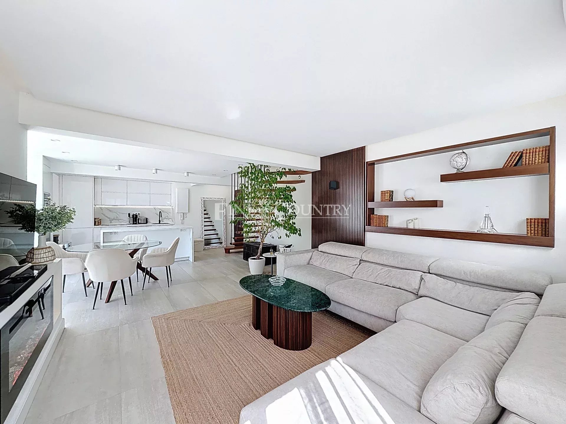 Photo of Apartment for sale in Palm Beach, Cannes