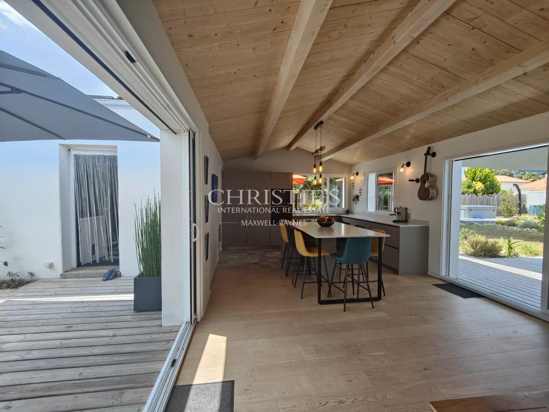4 Bedroom Villa/Townhouse's Image 4