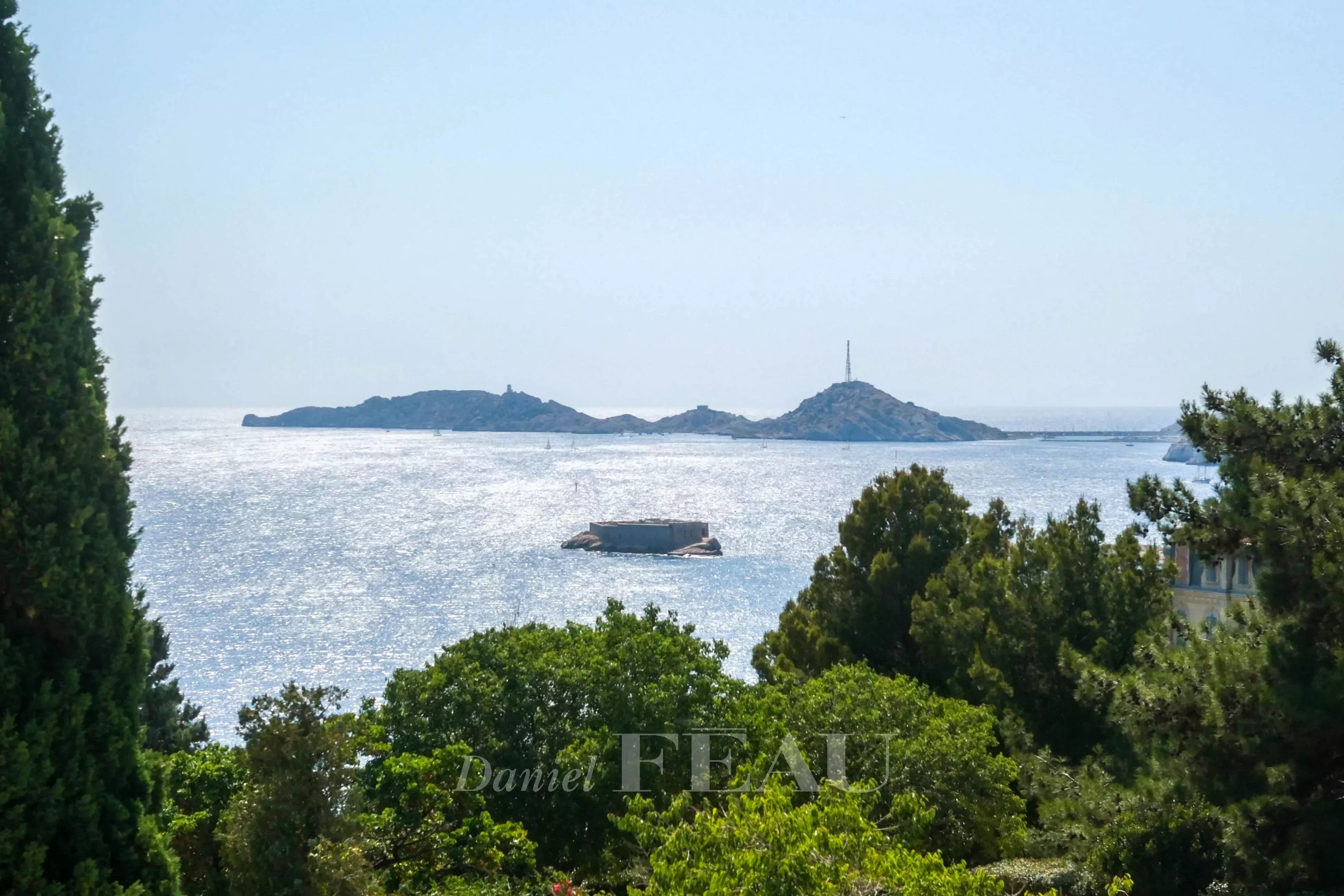 Sale House Marseille 7ème